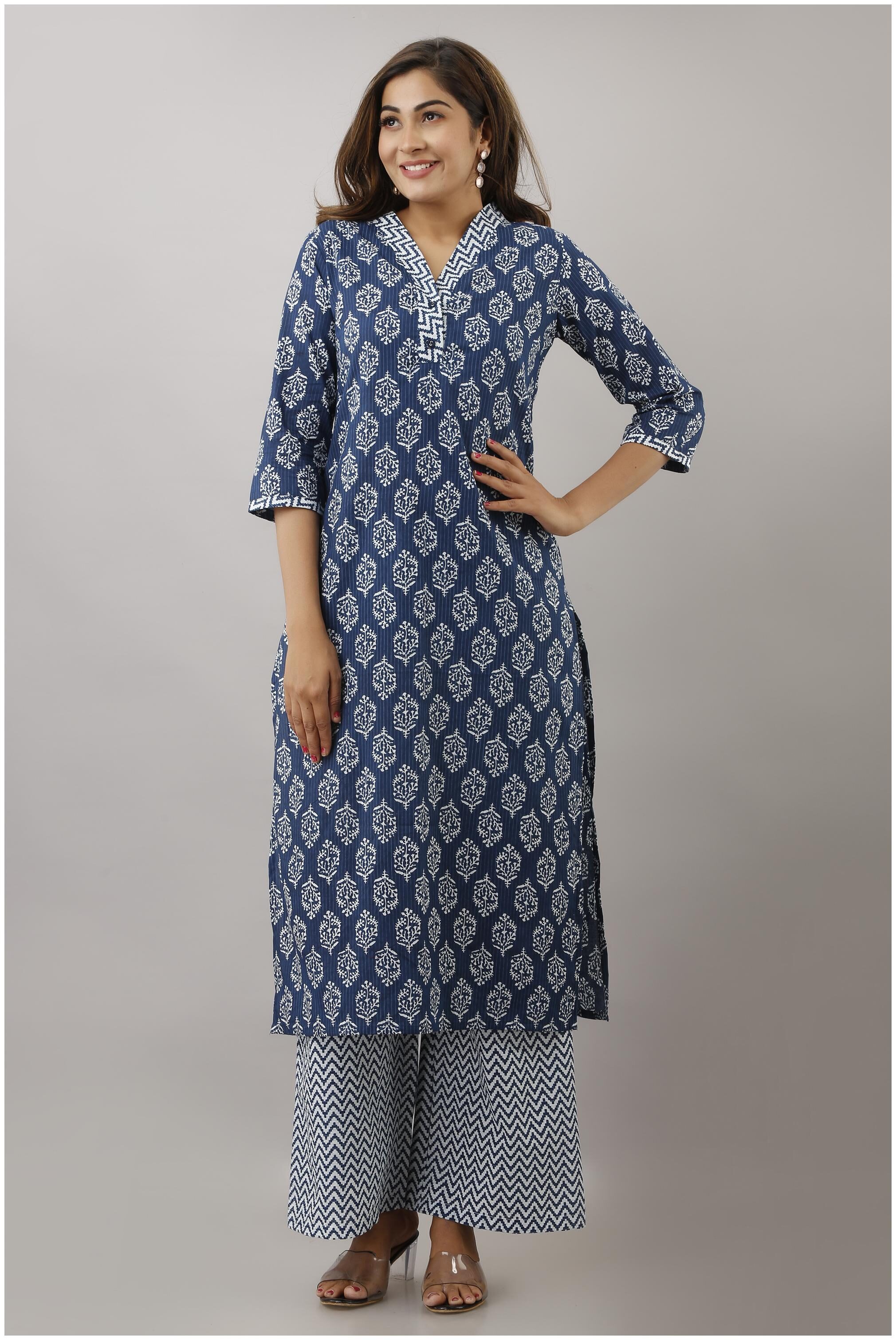 

EYKA Women Blue Ethnic Motifs Straight Kurta With Palazzo