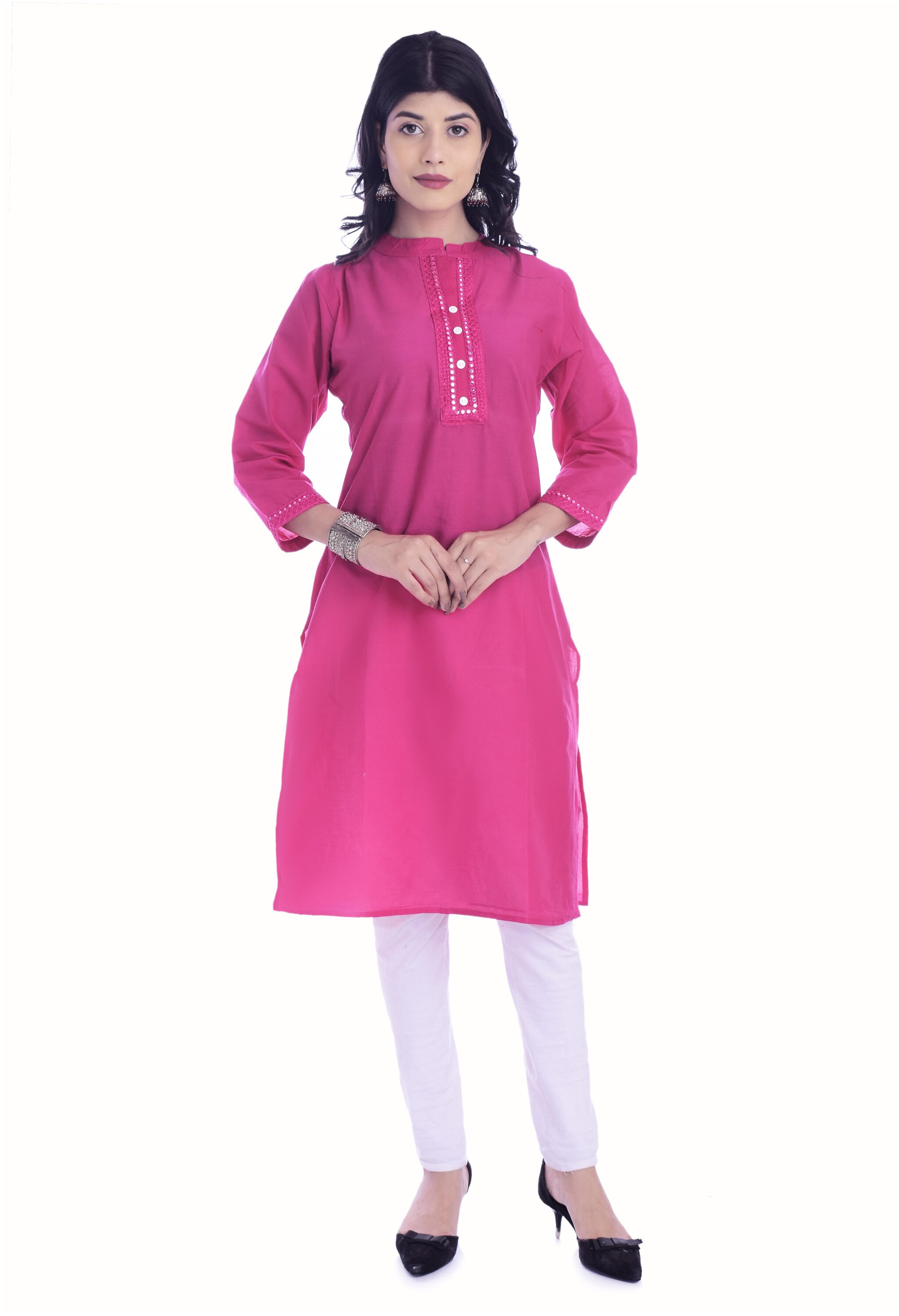 

Fab Attire Women Pink Solid Straight Kurta