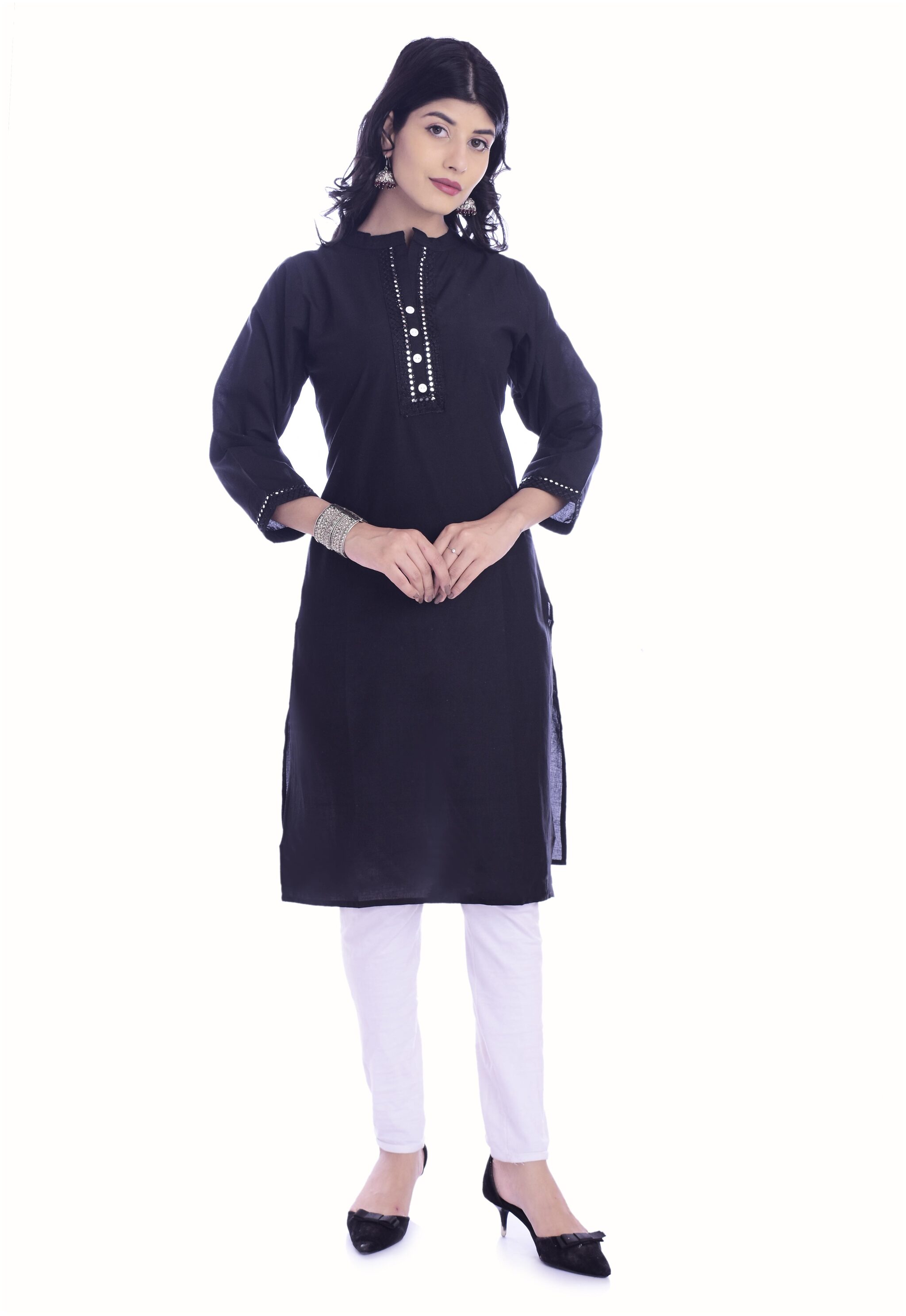 

Fab Attire Women Black Solid Straight Kurta