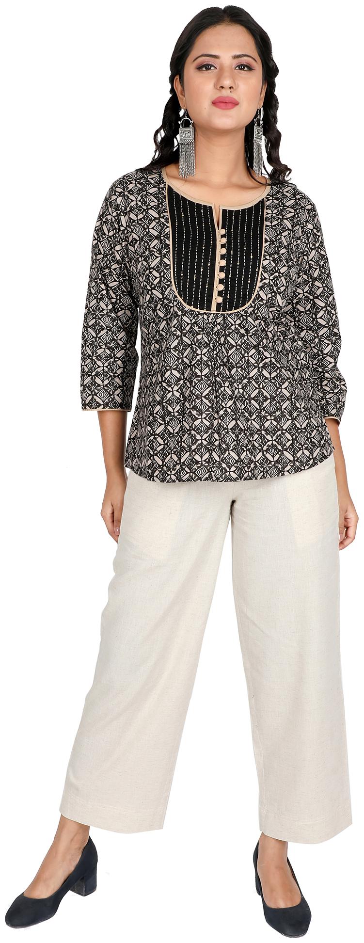 

FABGLOBAL Women Printed A-line top - Black