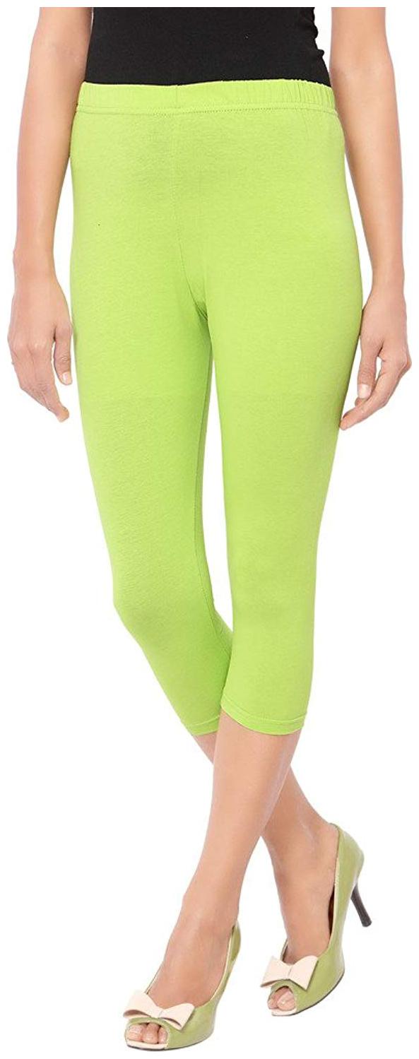

FashGlam Women Solid Regular capri - Green