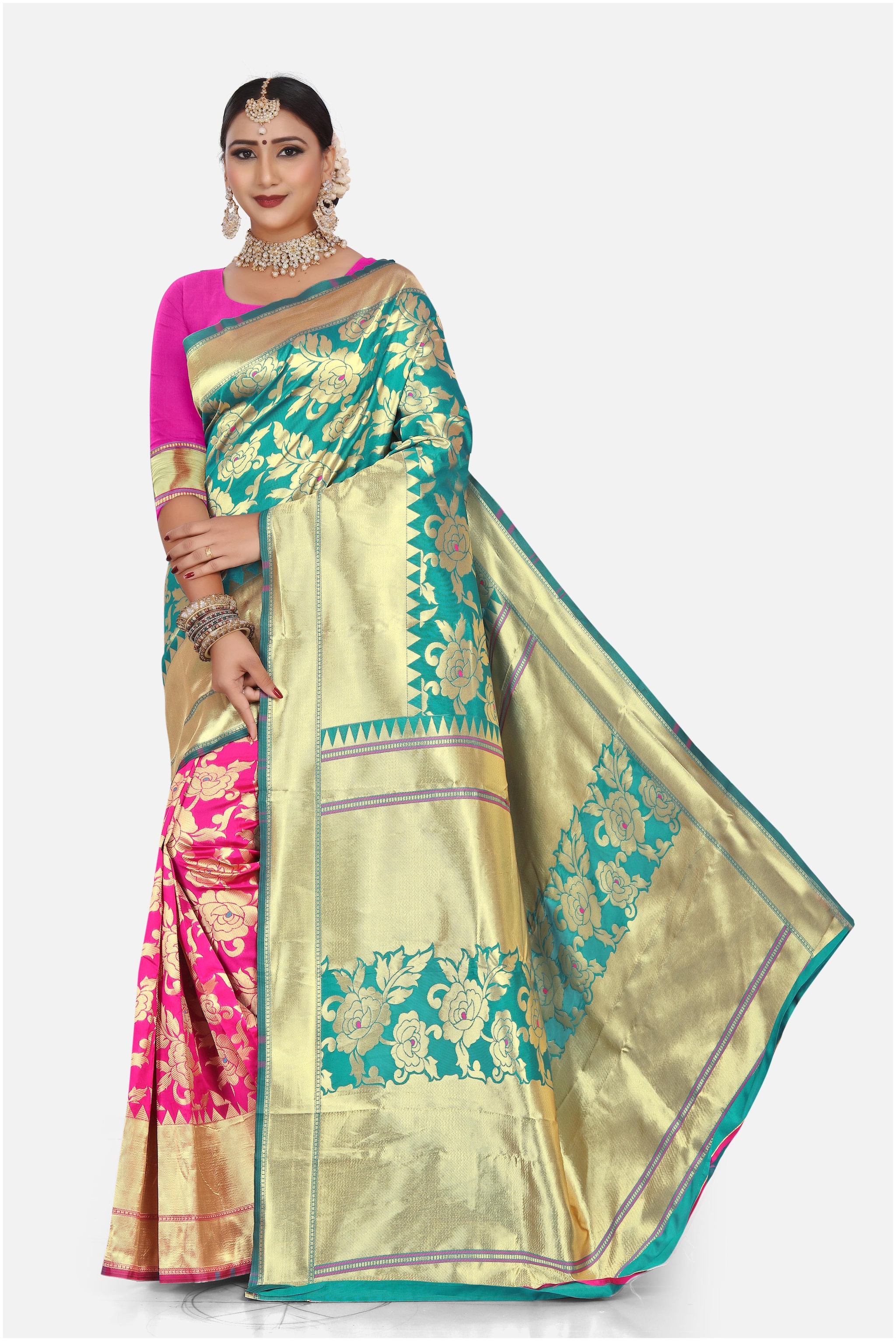 

Fashion Reloader Silk Zari Work Regular Saree Banarasi Green