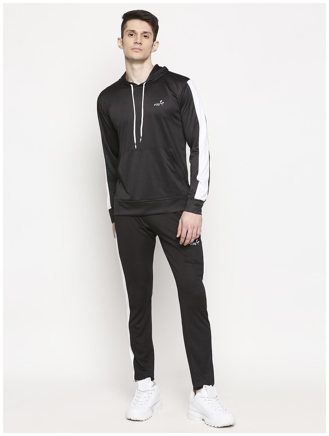 

Fitz Men Black Solid Slim Fit Hooded Track Suit
