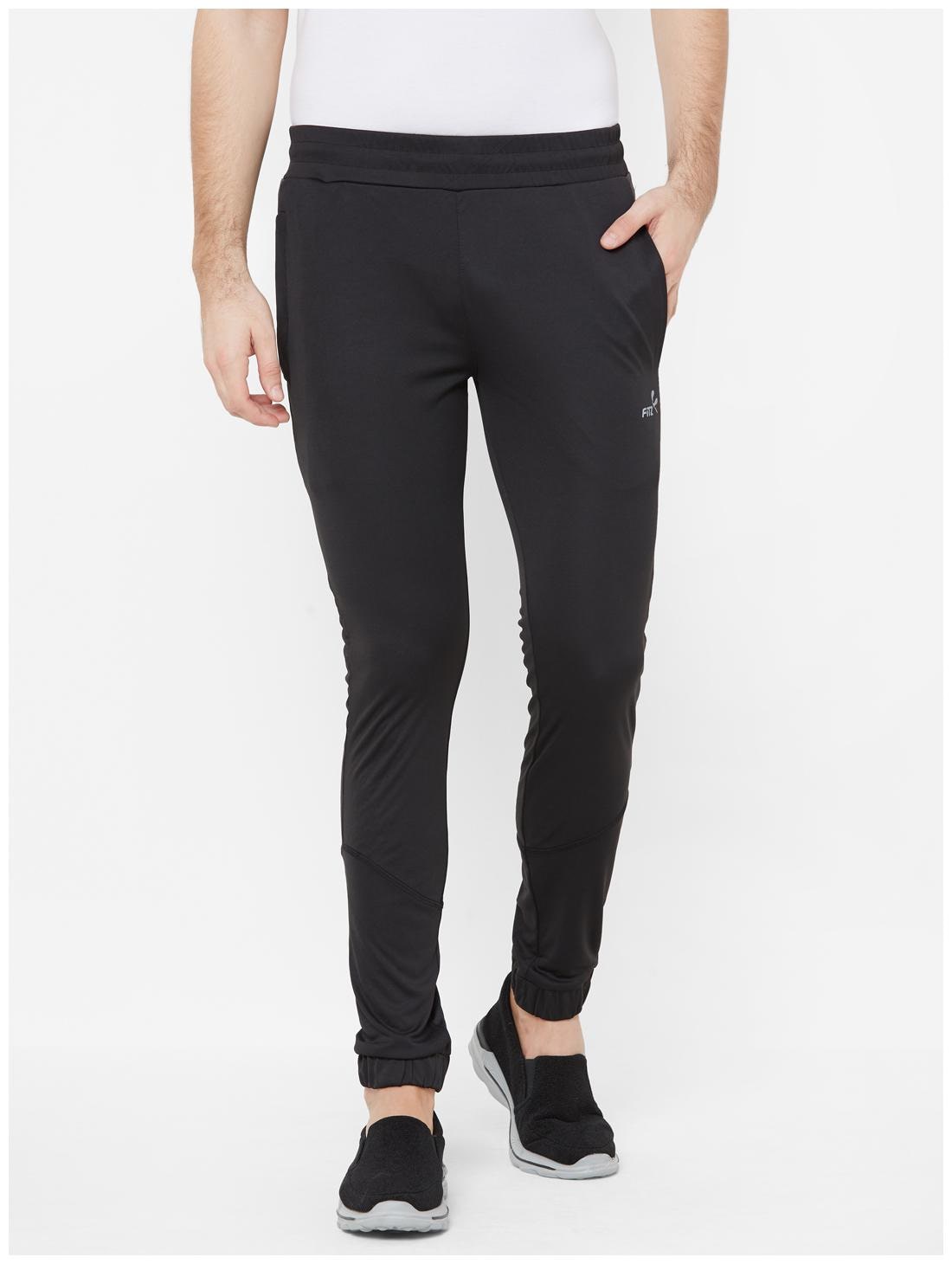

Fitz Men Black Solid Regular fit Joggers