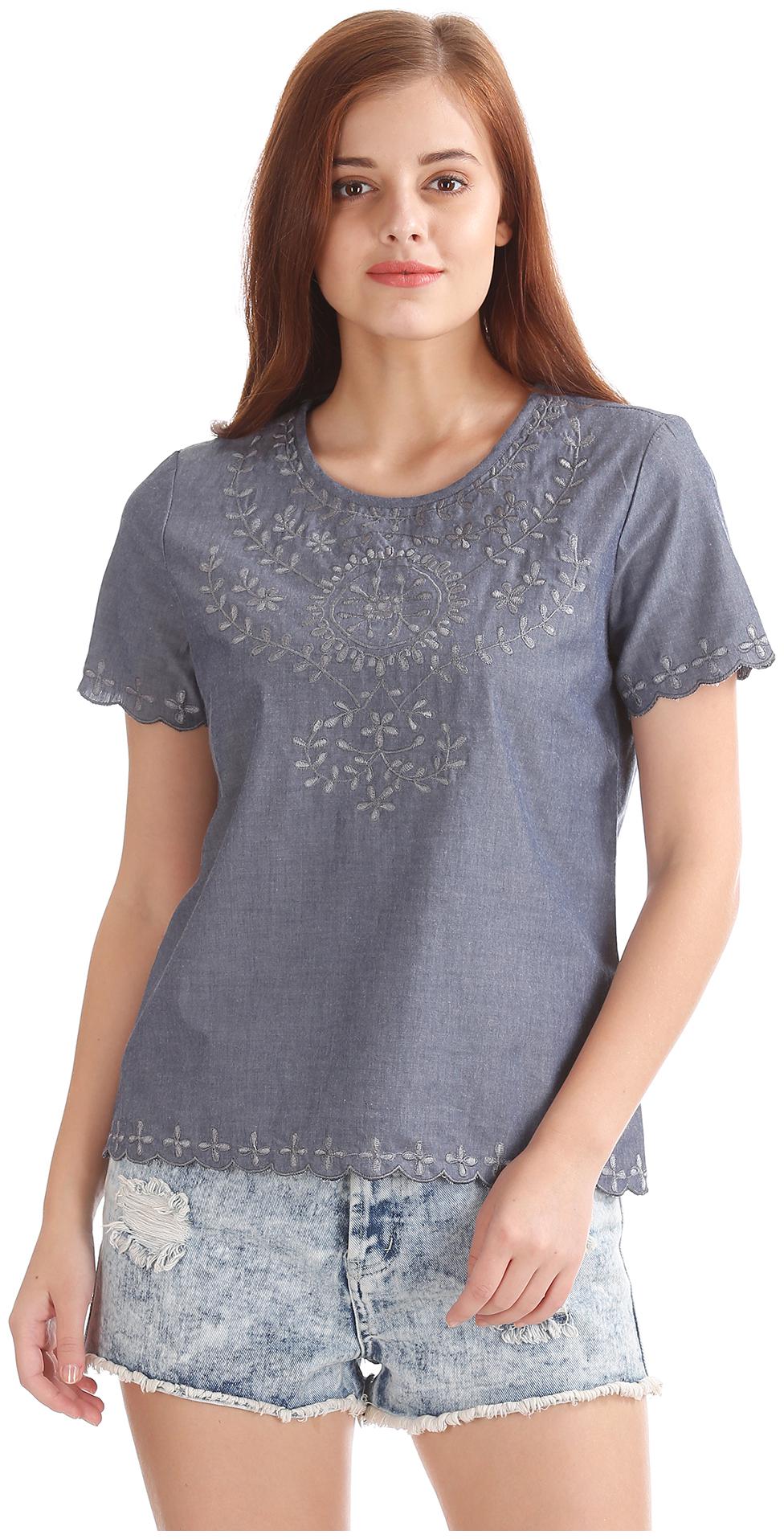

Flying Machine Women Embroidered Regular top - Blue