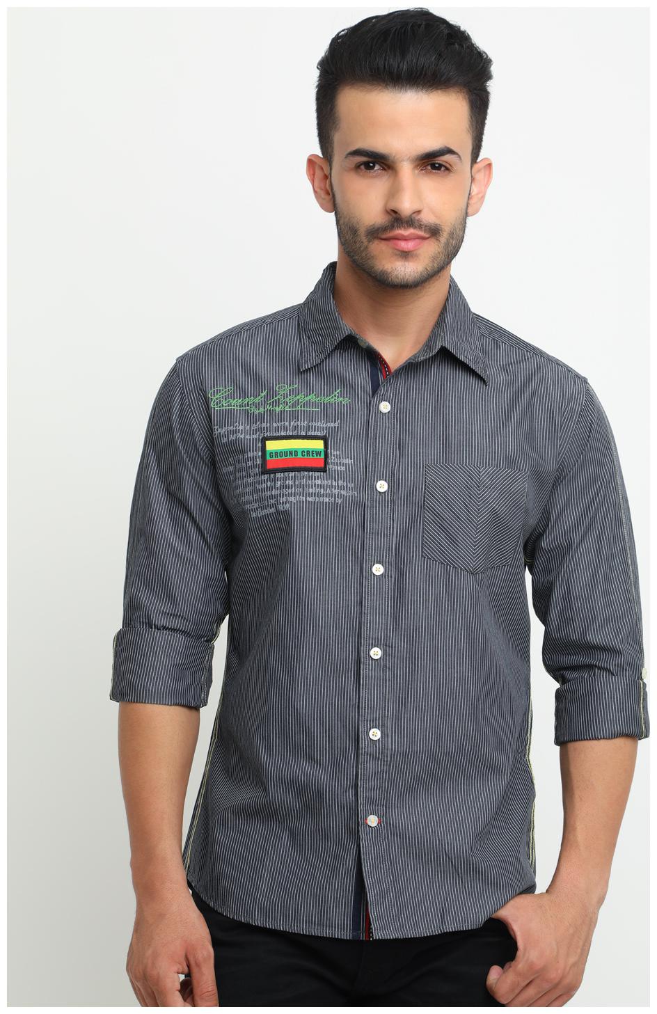 

Flyrs Club Men Black Vertical Stripes Slim Fit Casual Shirt