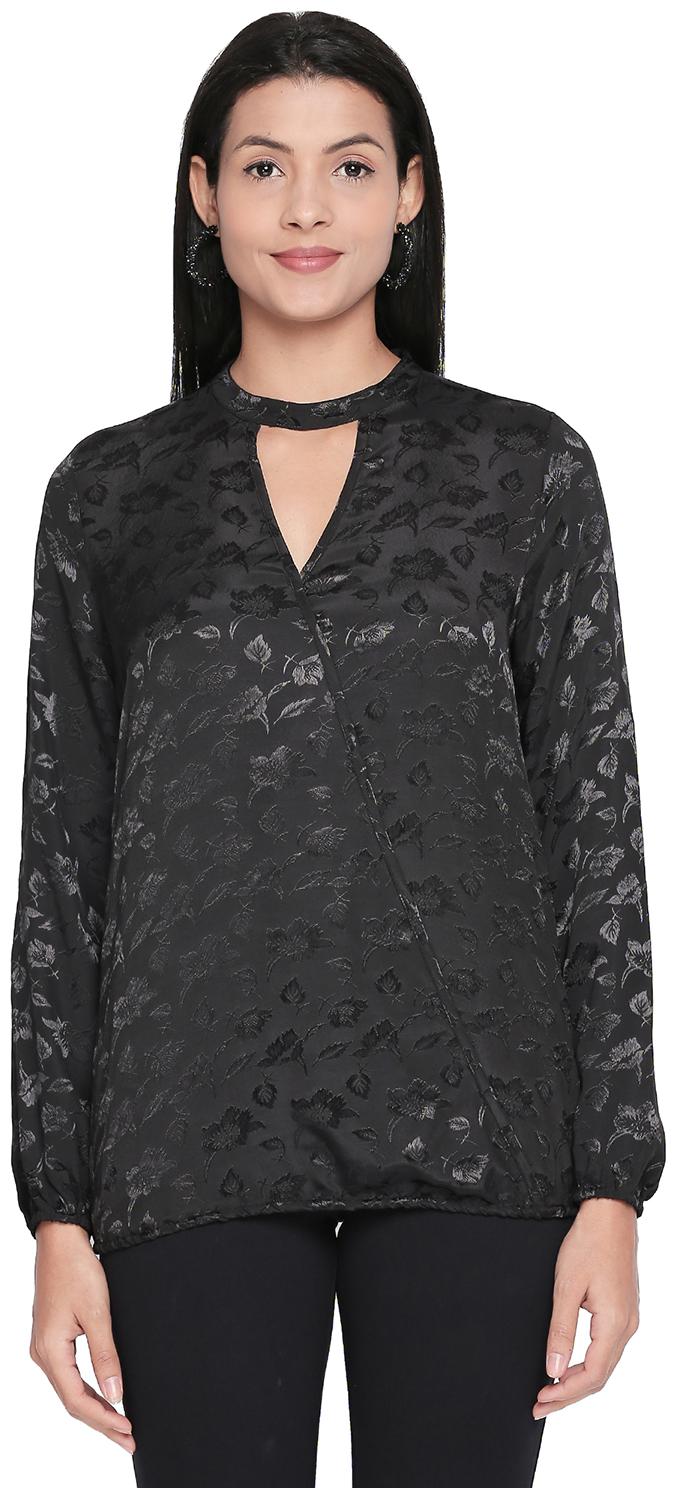 

Forever Glam by Pantaloons Women Self design Regular top - Black