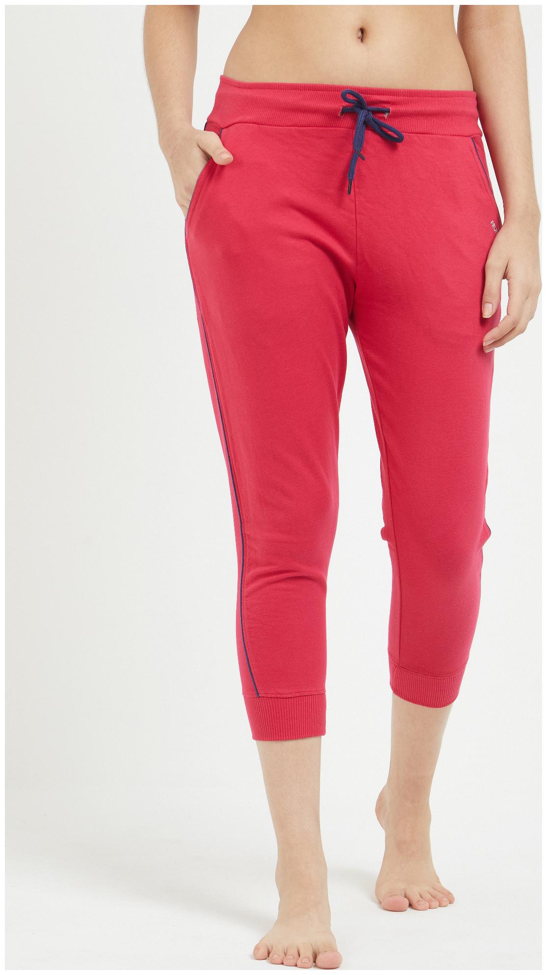 

Fruit Of The Loom Women Solid Regular capri - Pink