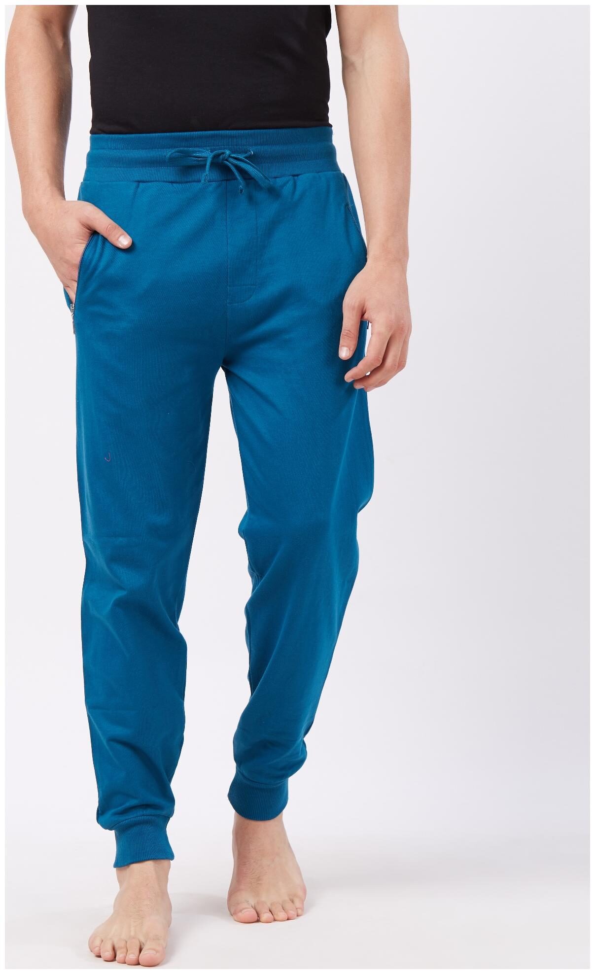 

Fruit Of The Loom Men Blue Solid Regular fit Regular trousers