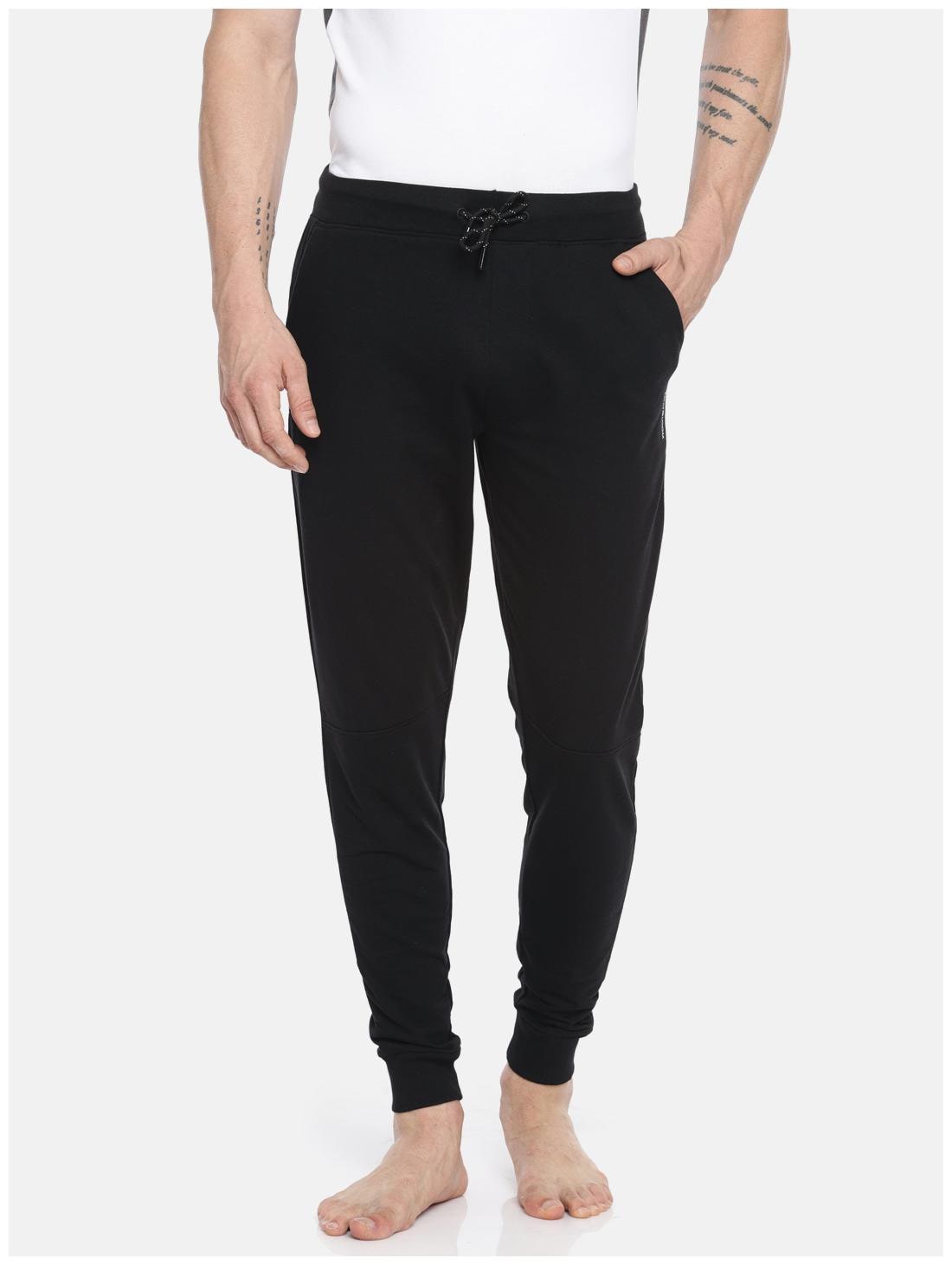 

Fruit Of The Loom Men Black Solid Slim fit Joggers