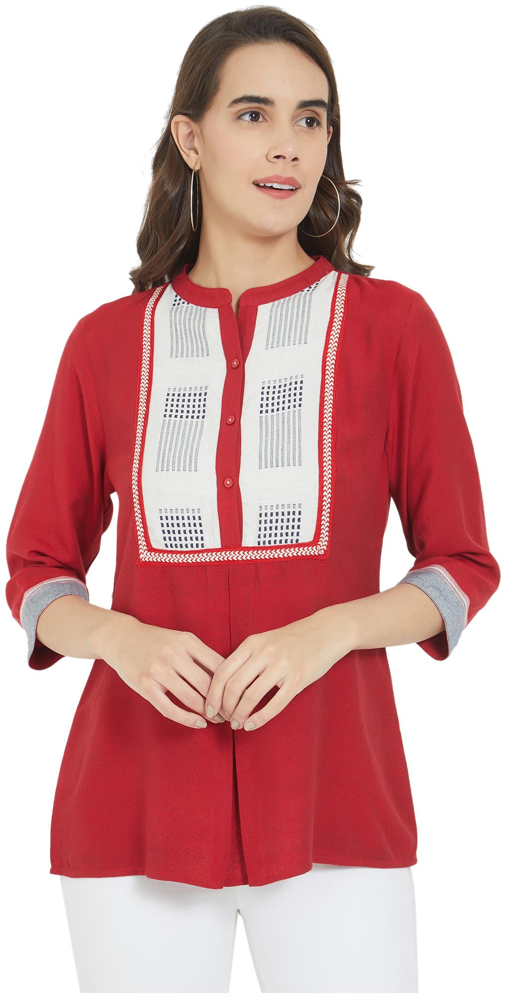 

Fusion Beats Women Solid Regular top - Red