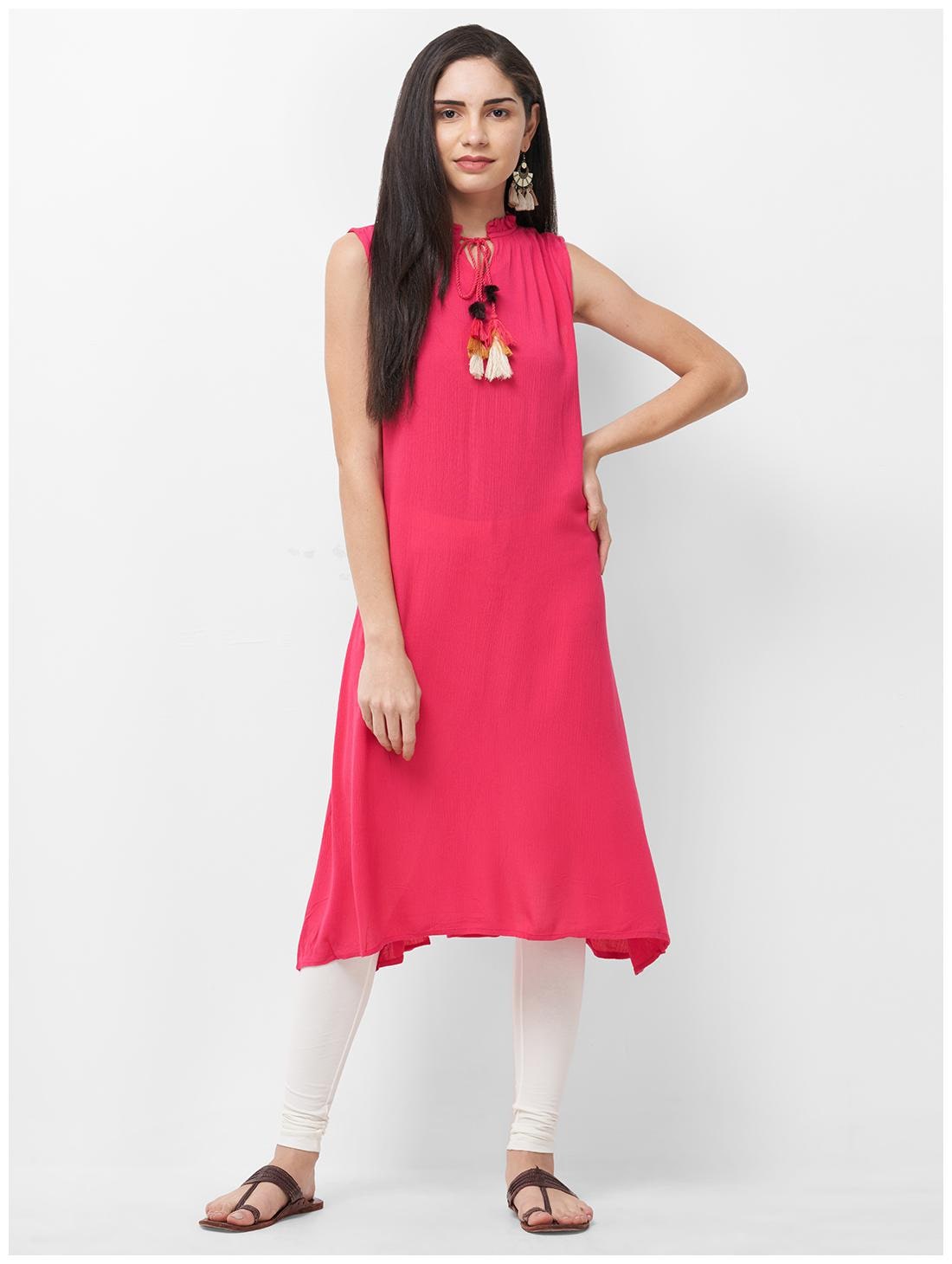 

Fusion Beats Women Viscose Rayon Solid Kurta Pink
