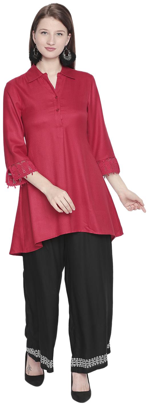 

Fusion Beats Women Solid Regular tunic - Red