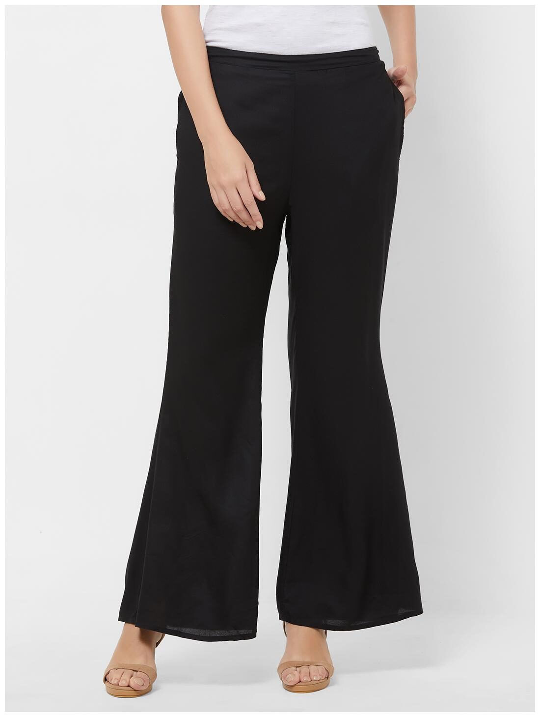 

Fusion Beats Women Black Regular fit Regular pants