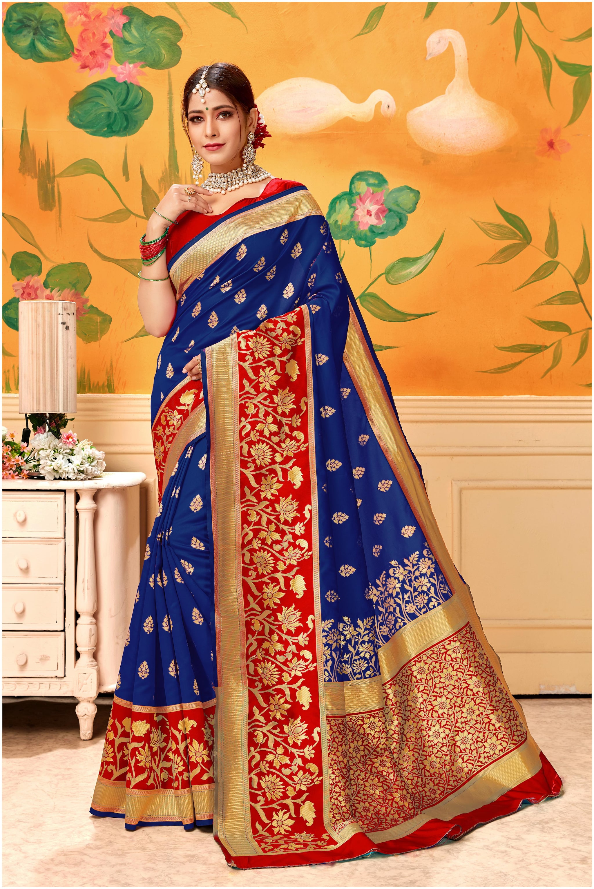 

GENIUS CREATION Women Silk Woven Blue Designer Saree With Blouse