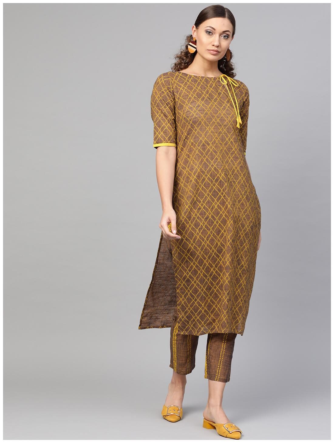 

GERUA Women Brown Printed Straight Kurta With Pants