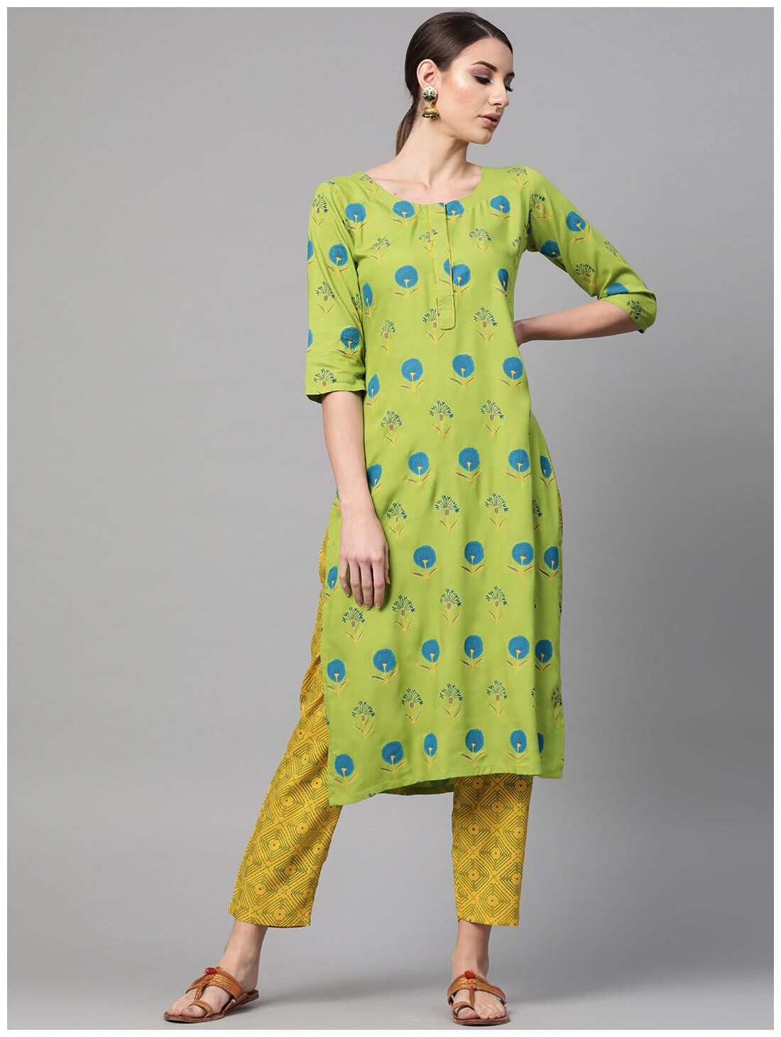 

GERUA Women Green Floral Straight Kurta With Trousers