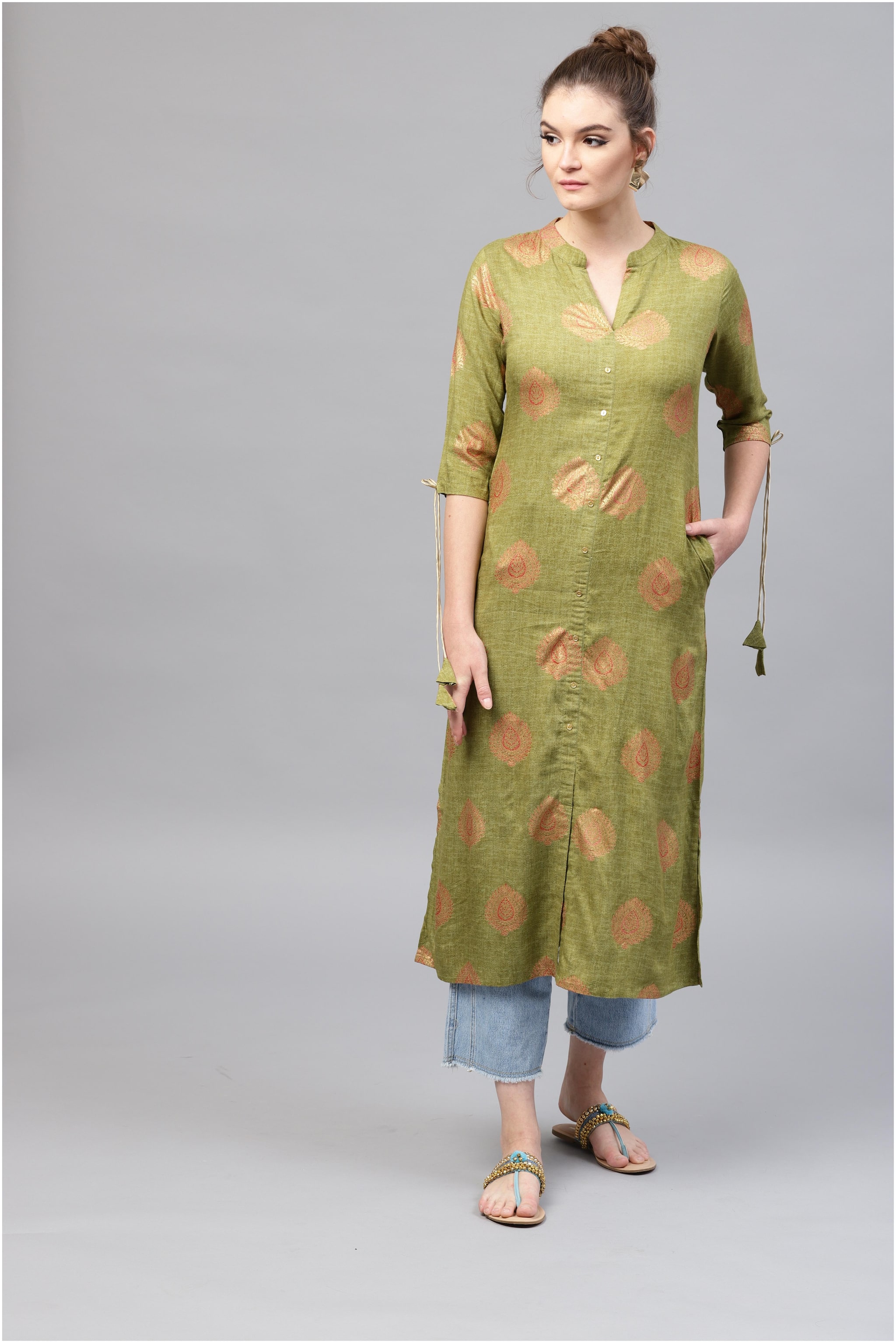 

GERUA Women Green Solid Straight Kurta