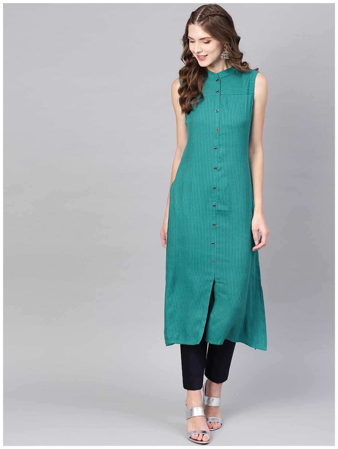 

GERUA Women Green Striped Straight Kurta