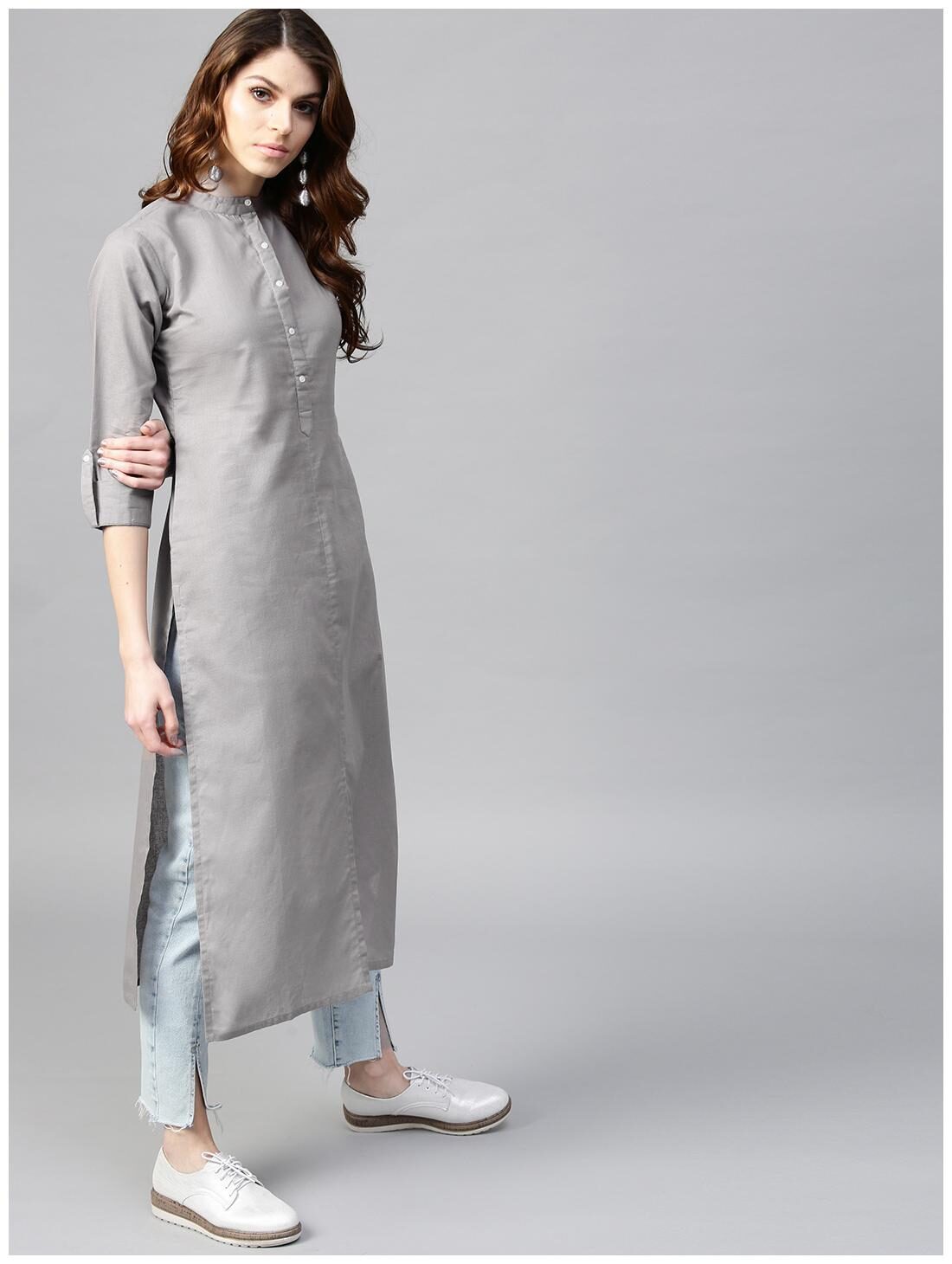 

GERUA Women Grey Solid Straight Kurta