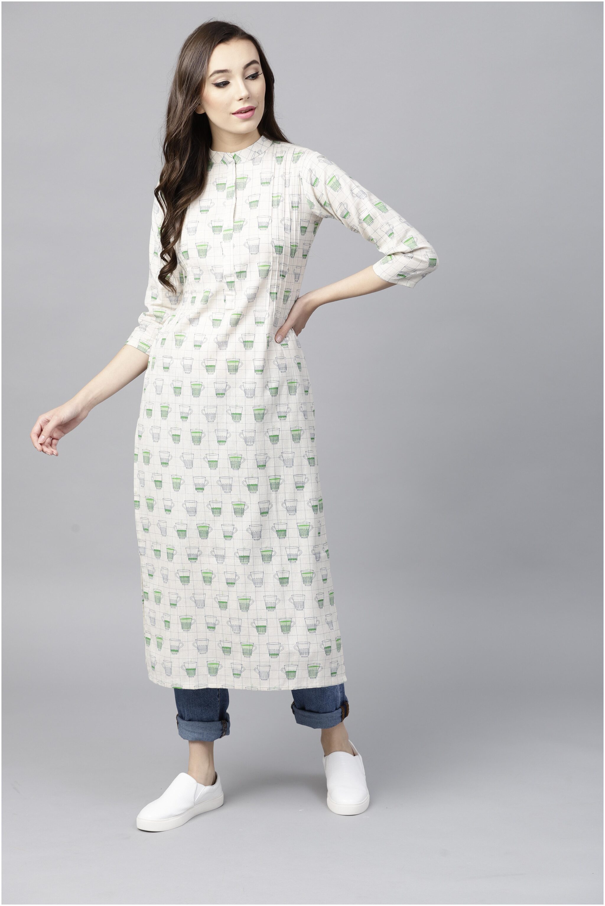 

GERUA Women White Solid Straight Kurta