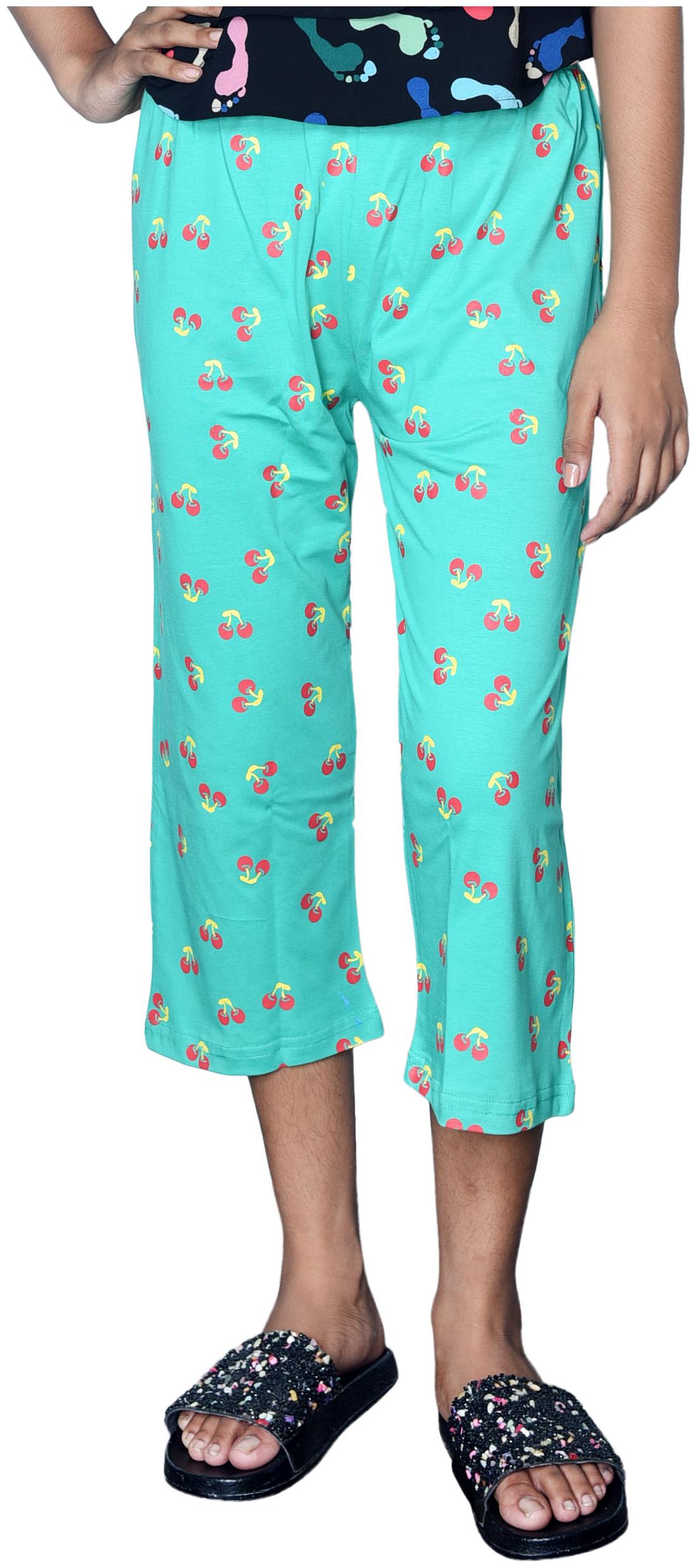 

GHUNGUR Women Printed Regular capri - Green