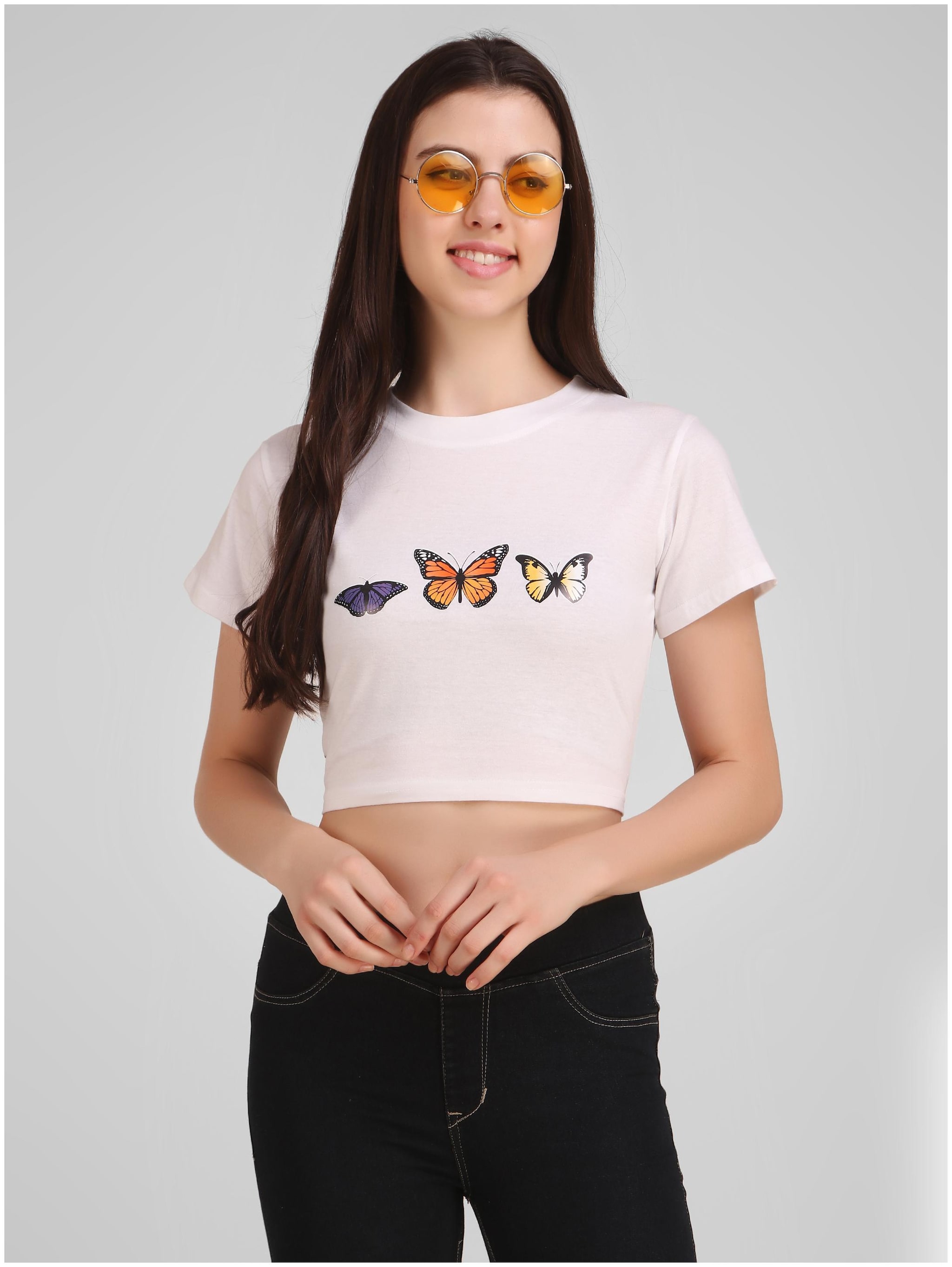 

GLAMMISTI Women White Regular fit Round neck Cotton T shirt