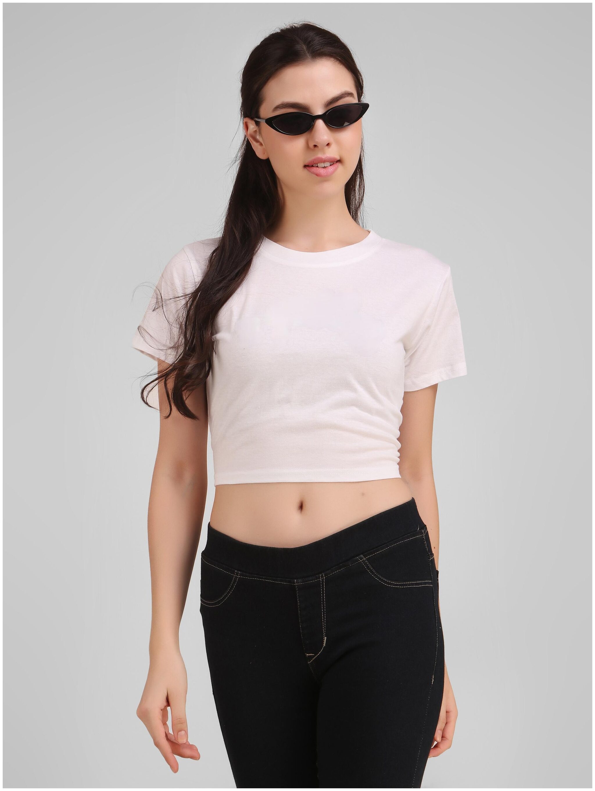 

GLAMMISTI Women White Regular fit Round neck Cotton T shirt