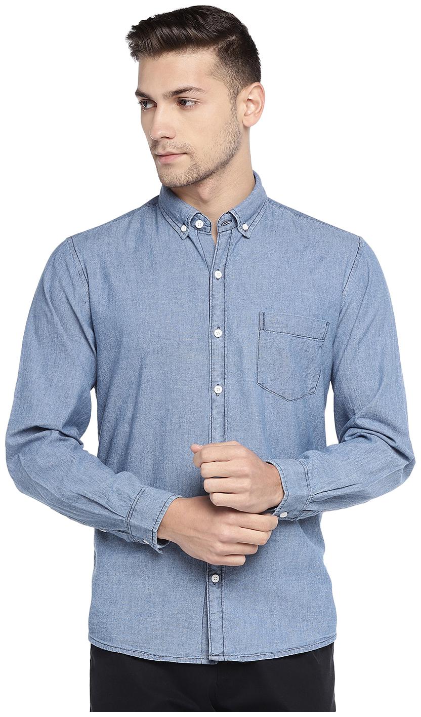 

Globus Men Blue Solid Regular Fit Casual Shirt