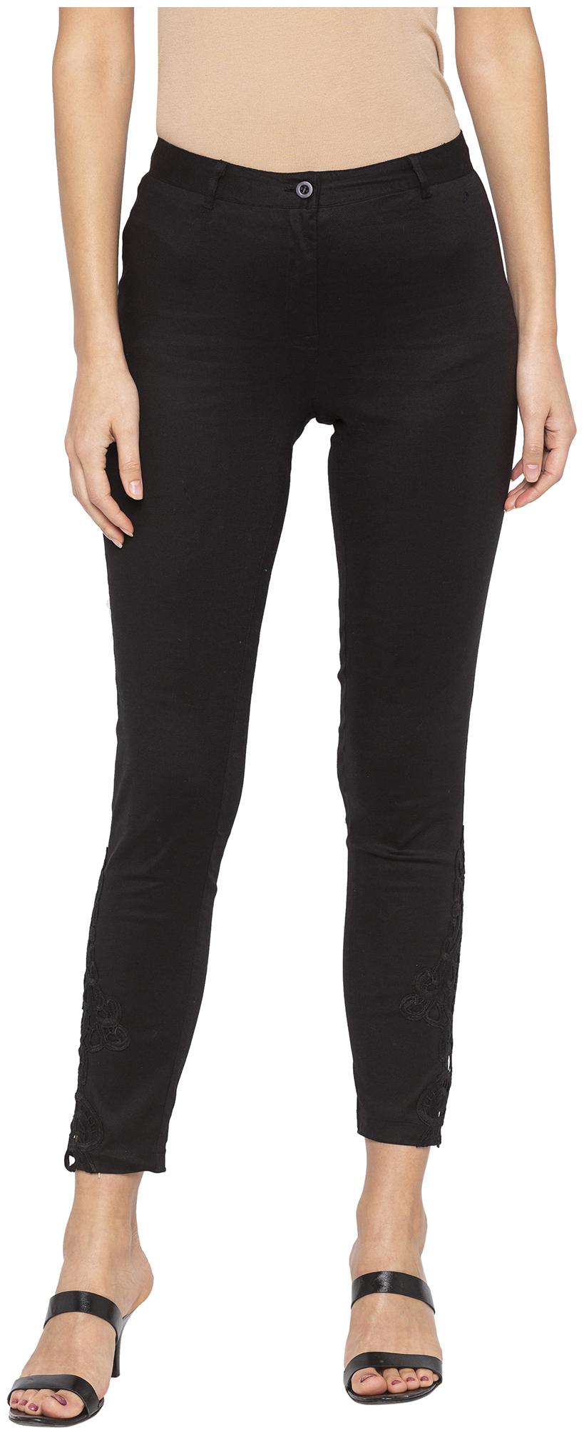 

Globus Women Black Regular fit Regular trousers