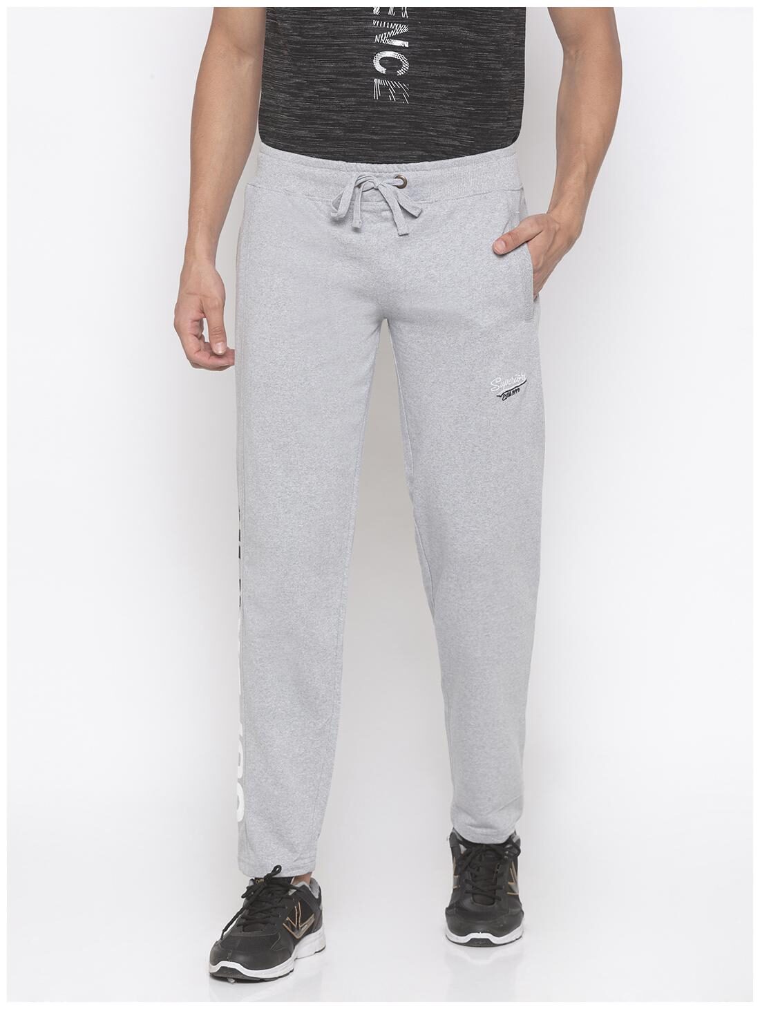 

Globus Men Grey Solid Slim fit Track pants
