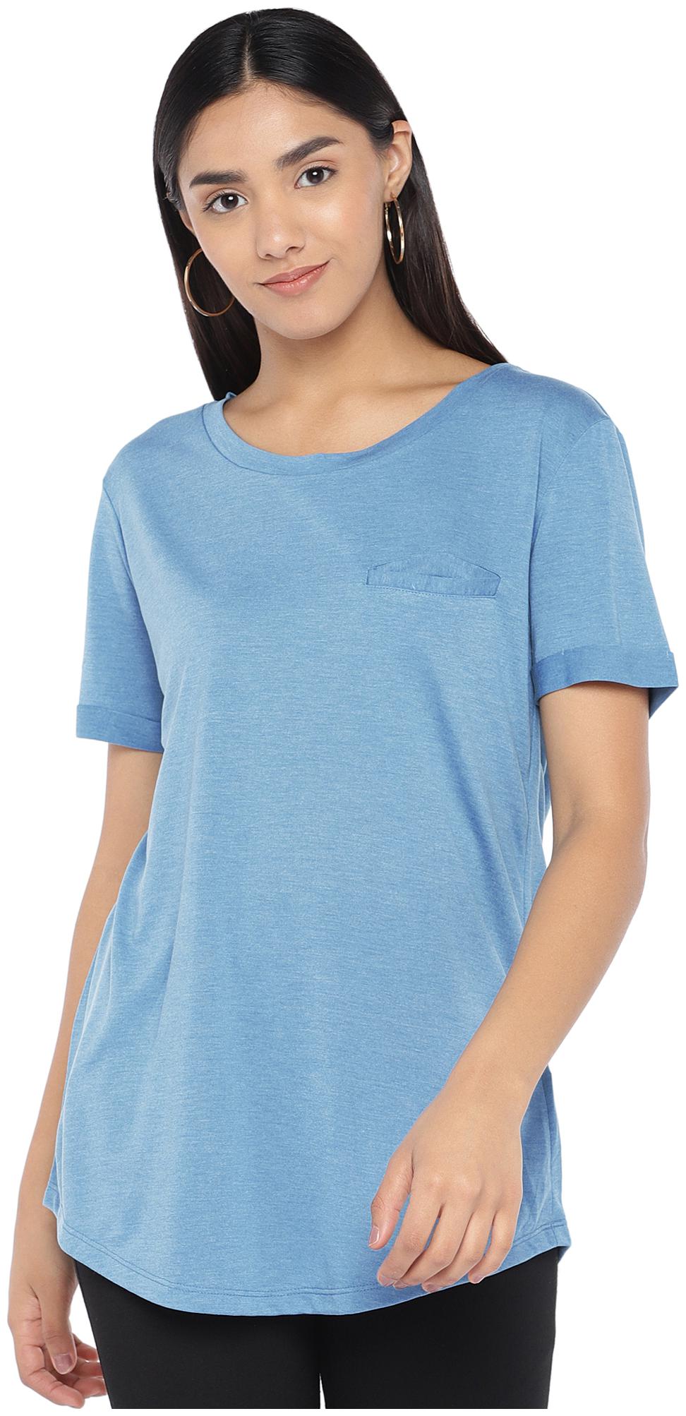 

Globus Women Solid Regular top - Blue