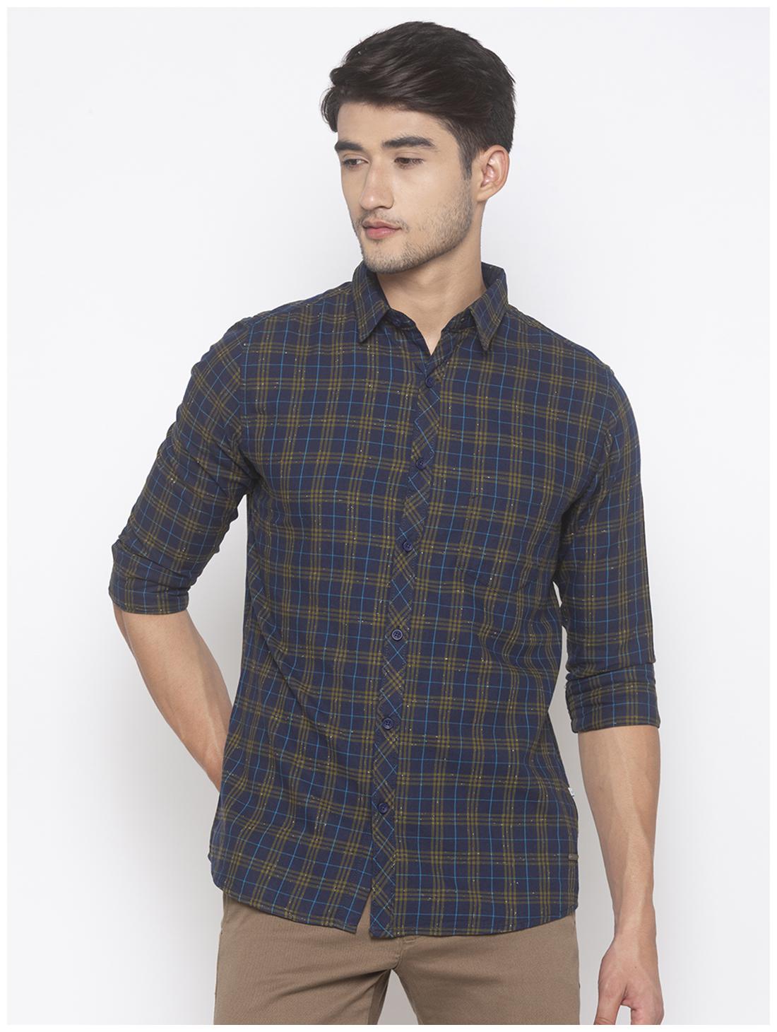 

Globus Men Navy Blue Checked Regular Fit Casual Shirt