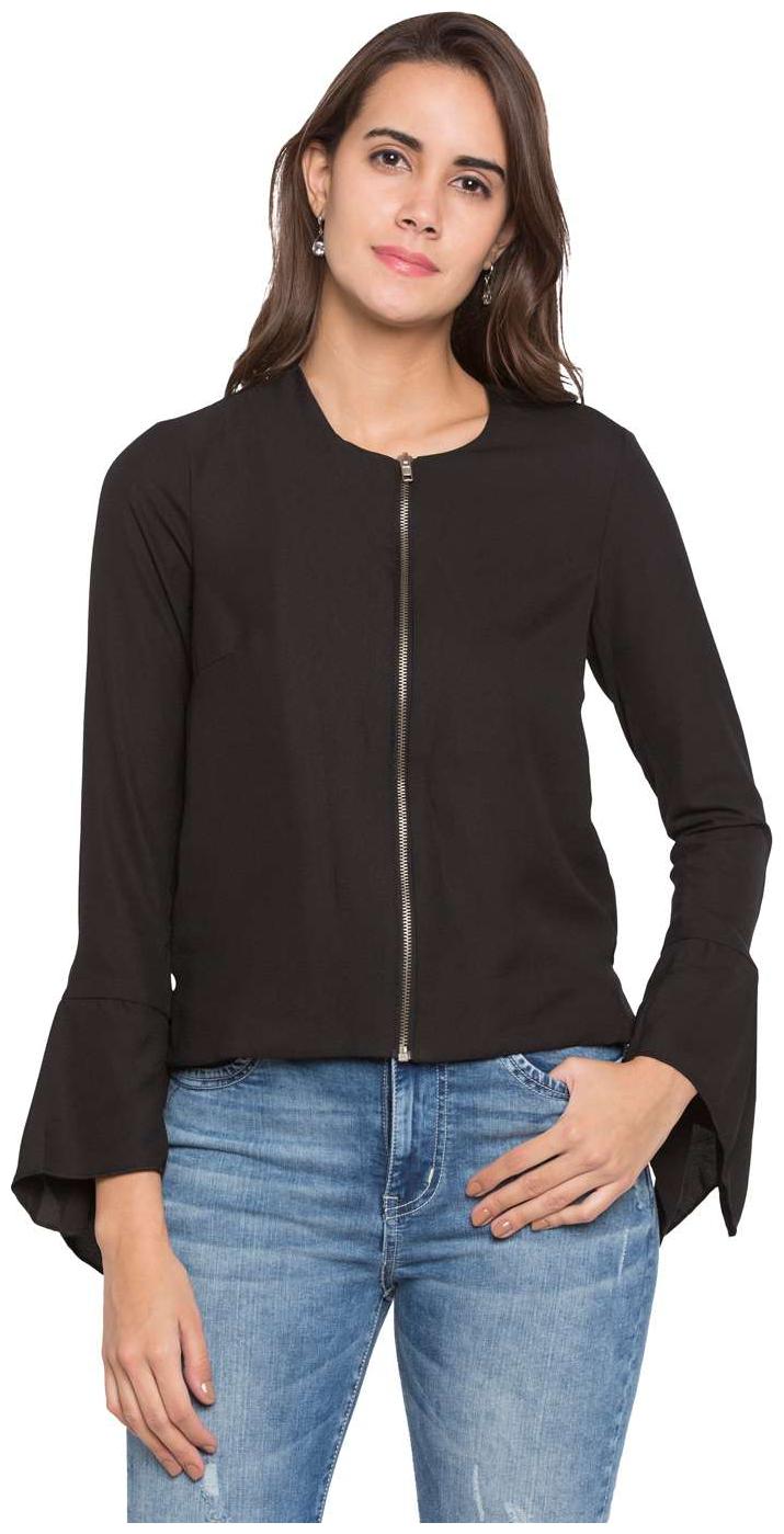 

Globus Women Solid Regular top - Black