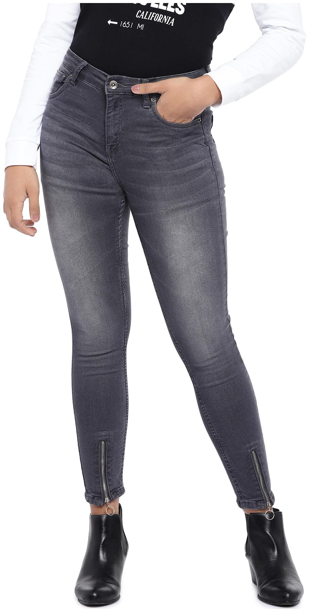 

Globus Women Grey Slim fit Jeans