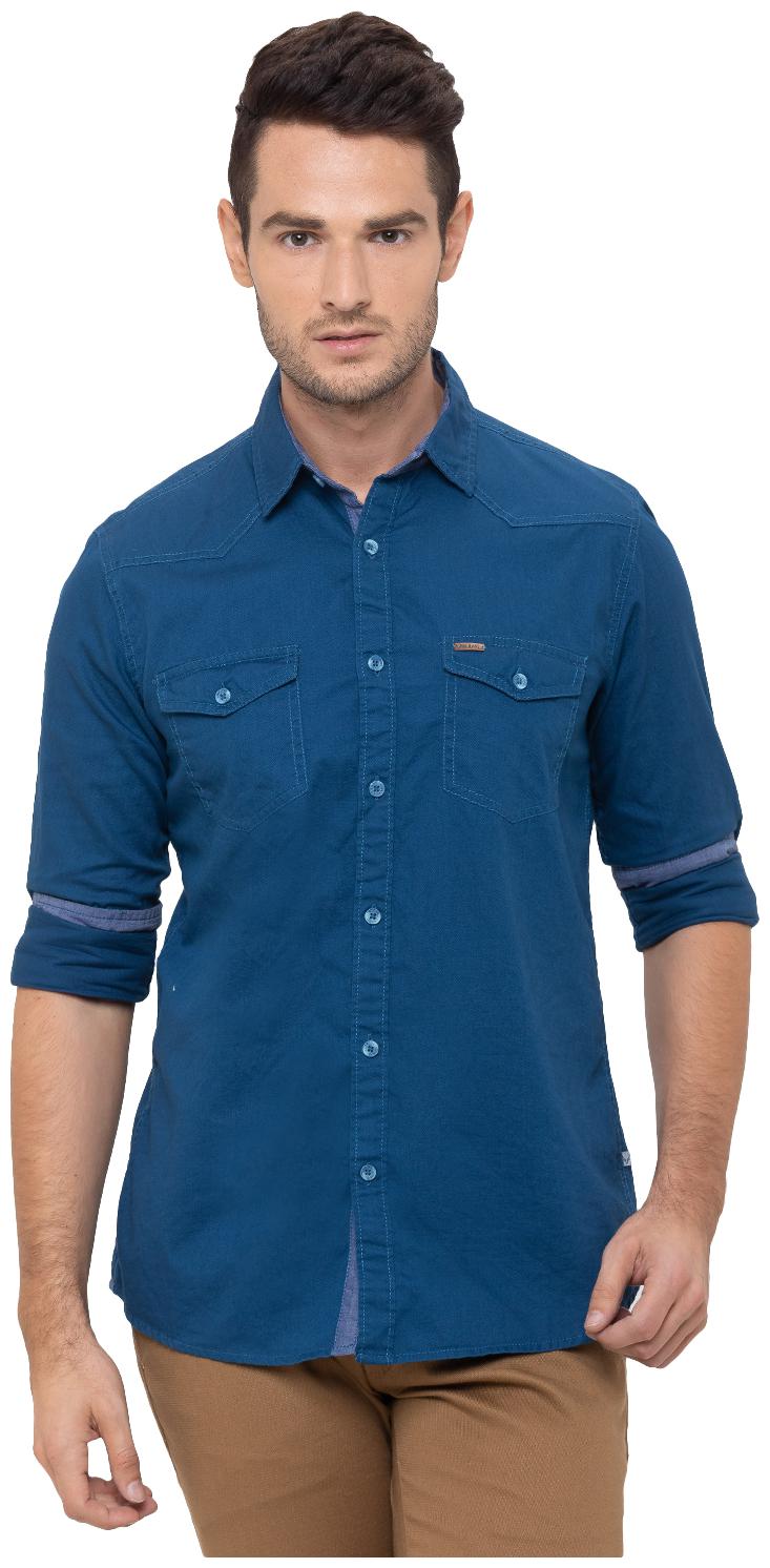 

Globus Men Blue Solid Regular Fit Casual Shirt