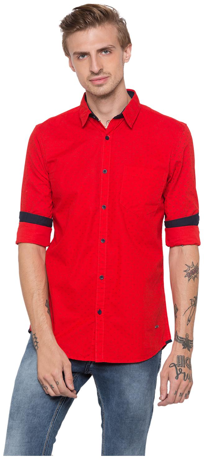 

Globus Men Red Solid Regular Fit Casual Shirt