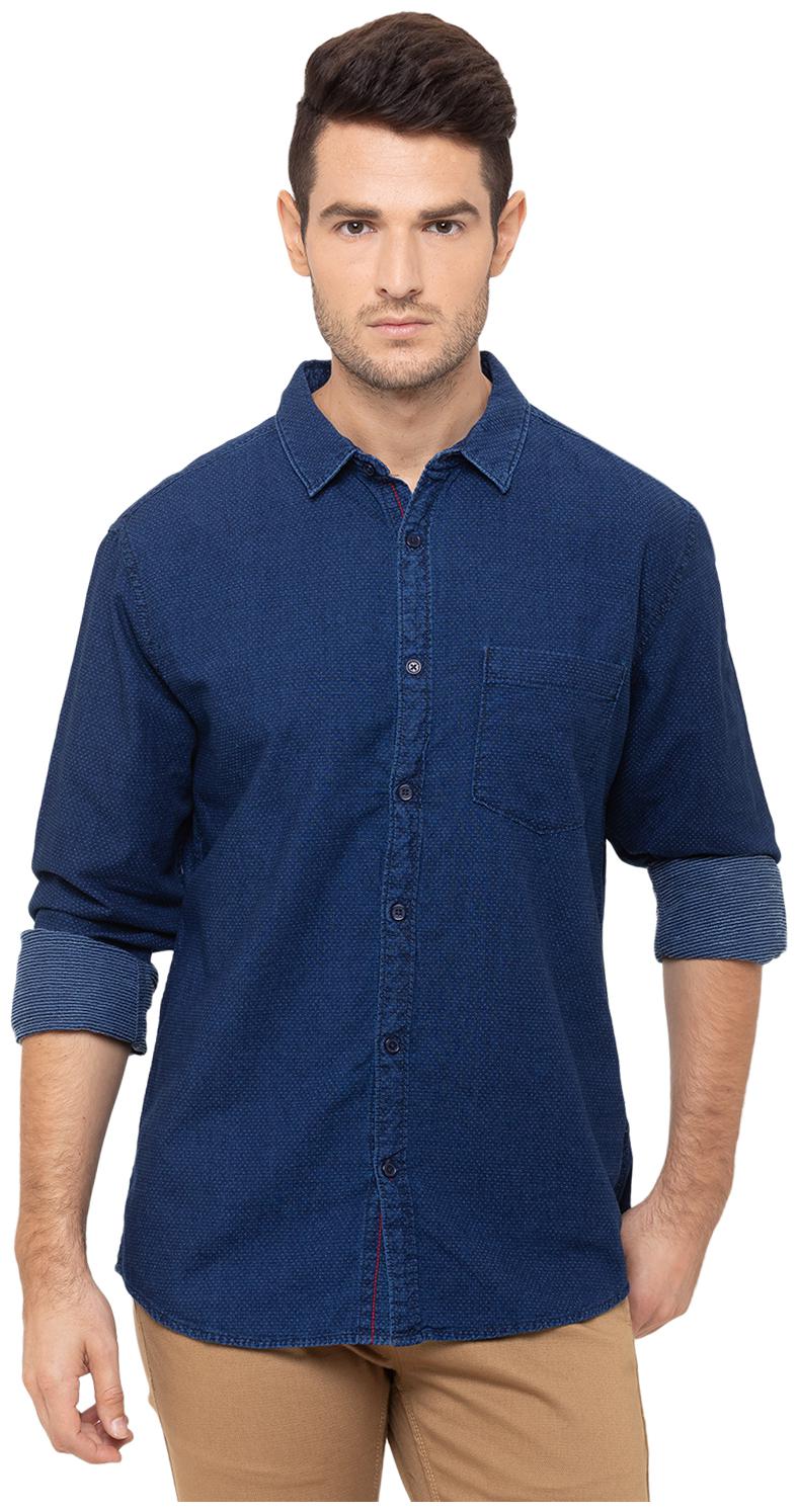 

Globus Men Blue Solid Regular Fit Casual Shirt