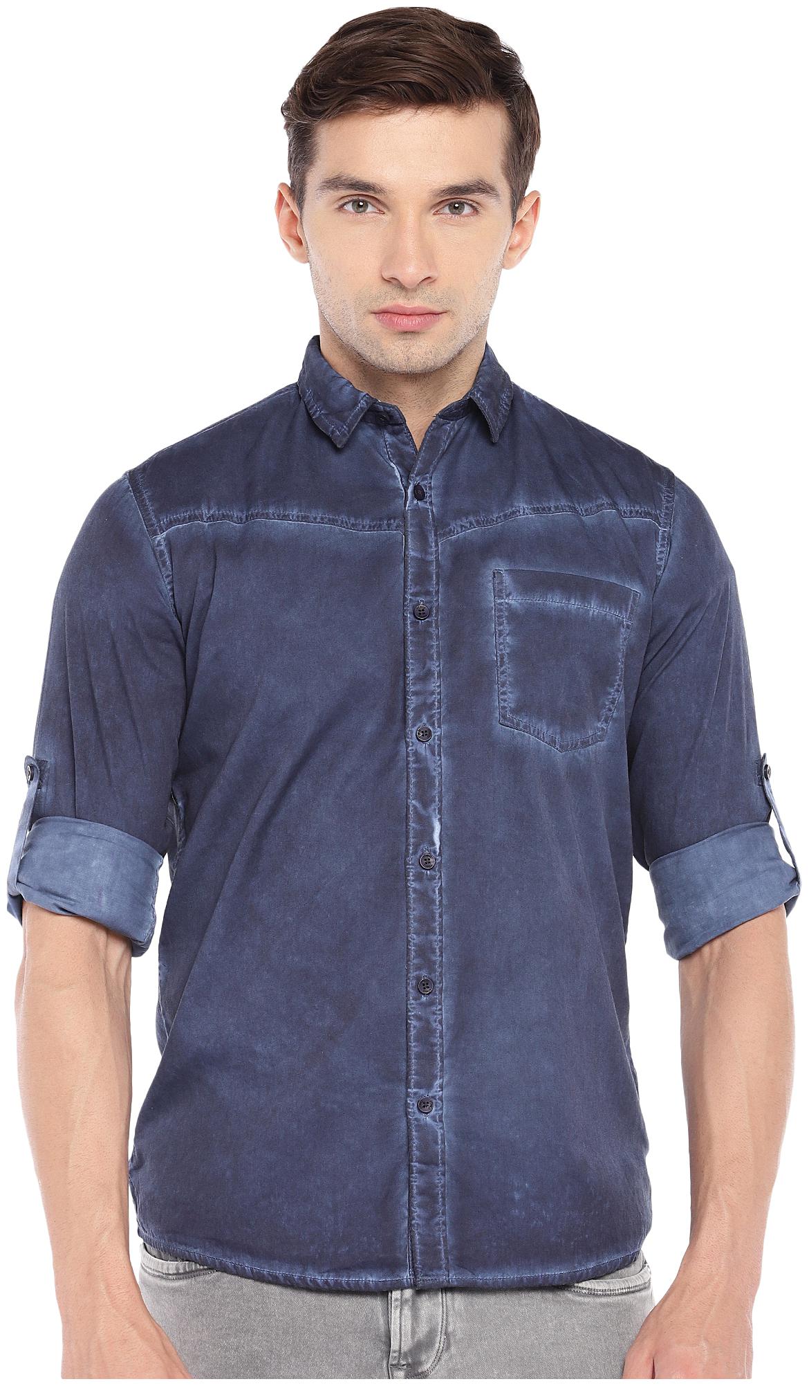

Globus Men Blue Faded Regular Fit Casual Shirt