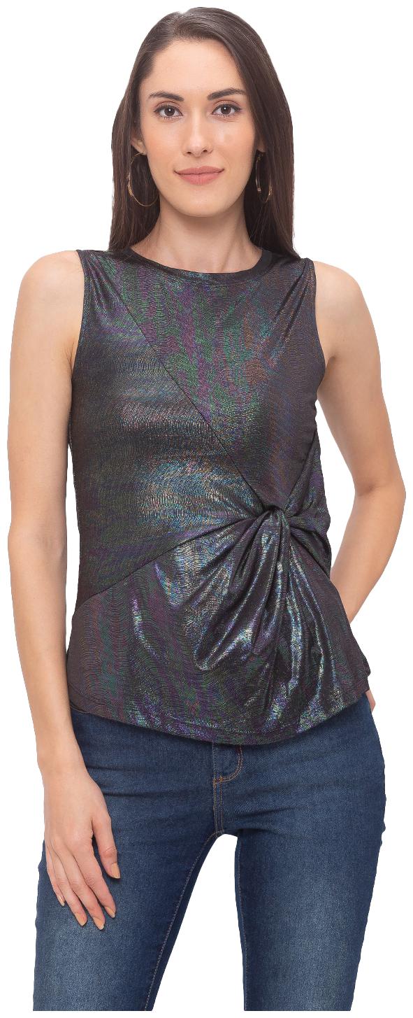 

Globus Women Solid Regular top - Black