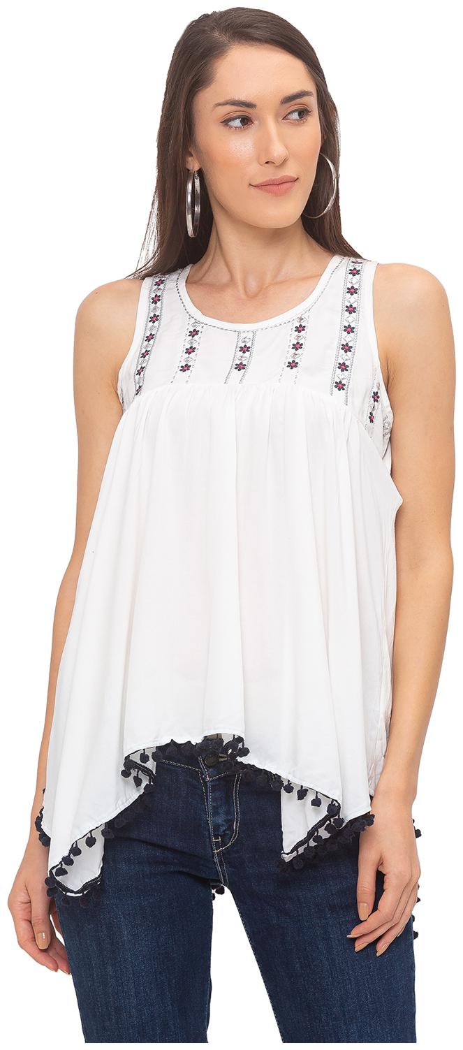 

Globus Women Embroidered Regular top - White
