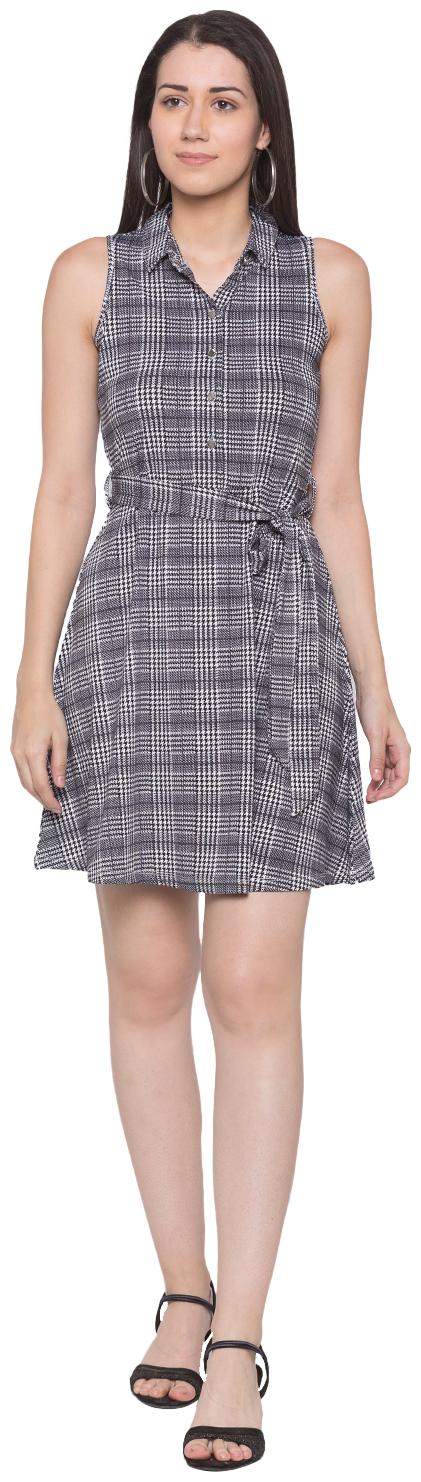 

Globus Black Checked Fit flare dress