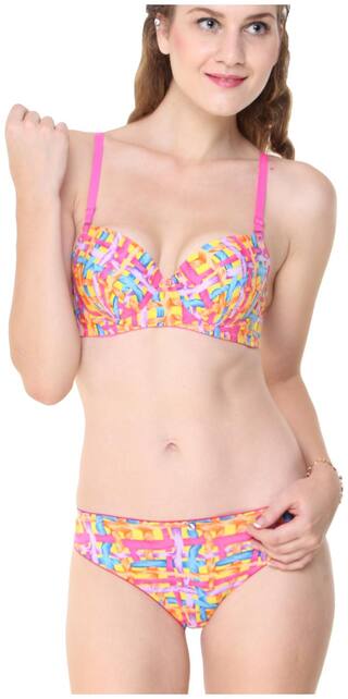 Glus Cross Weave /Love Trap Underwire Bra & Bikini Cut Panty Set, Color Magenta