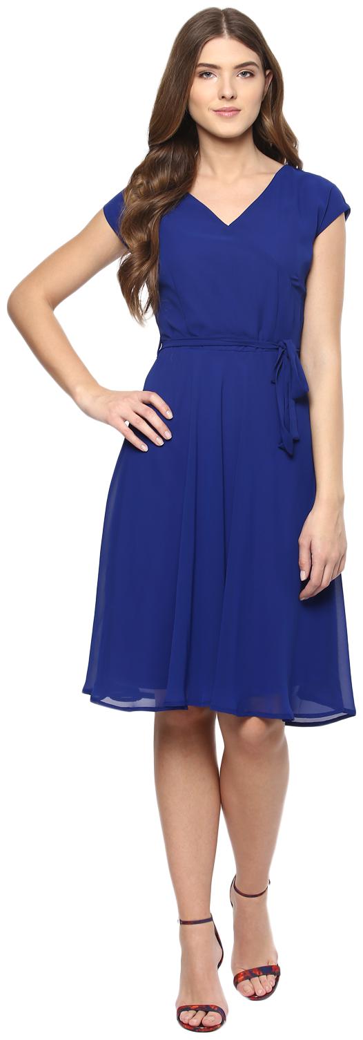 

Harpa Blue Solid Fit flare dress