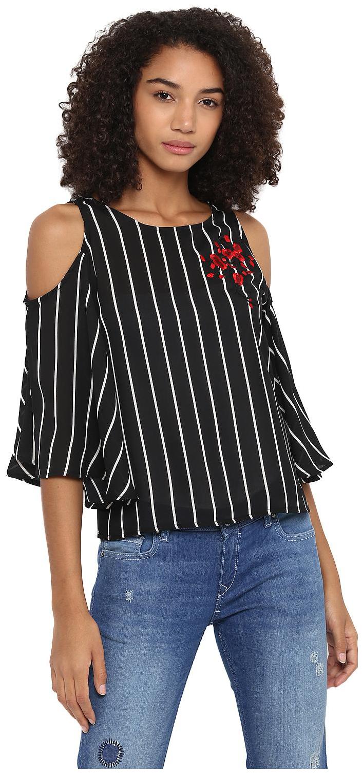 

Harpa Women Striped Regular top - Black