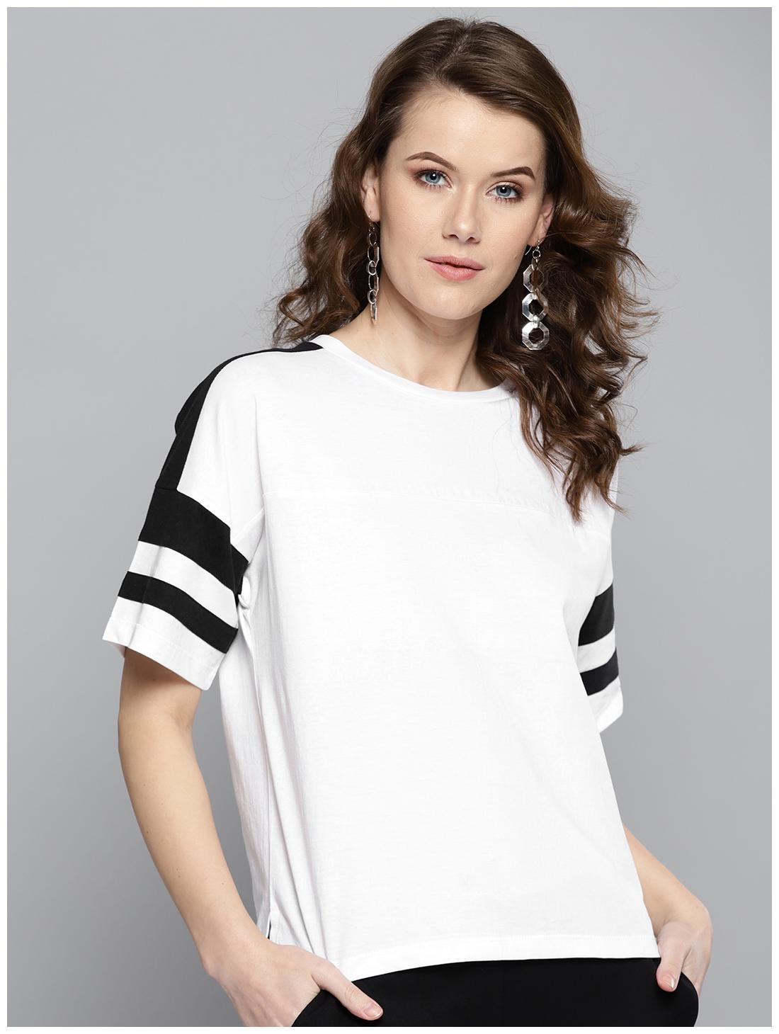 

Harpa Women White Regular fit Round neck Cotton T shirt
