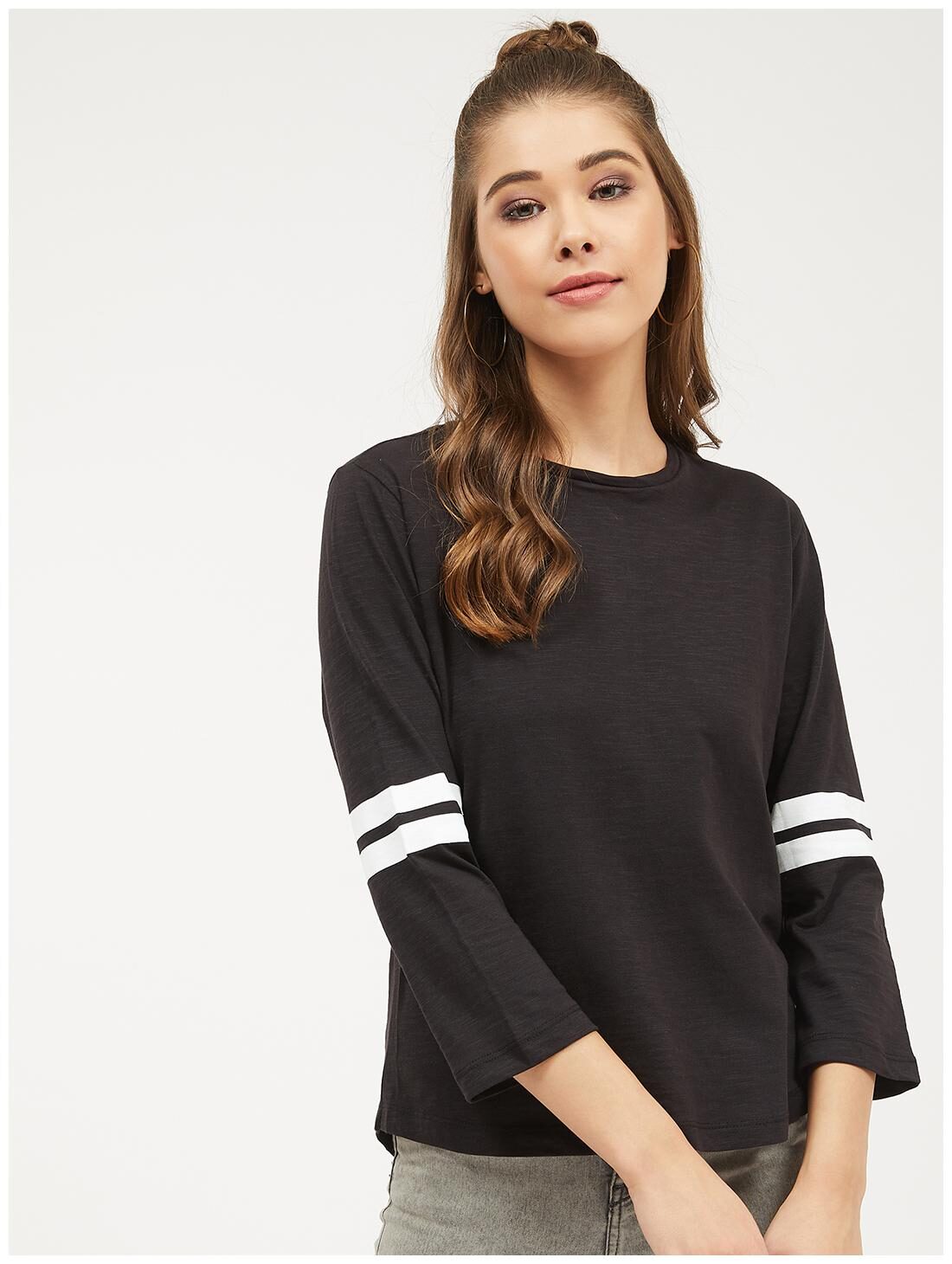 

Harpa Women Black Regular fit Round neck Cotton T shirt