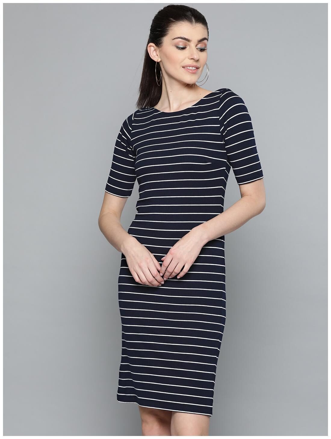 

Harpa Blue Striped T shirt dress