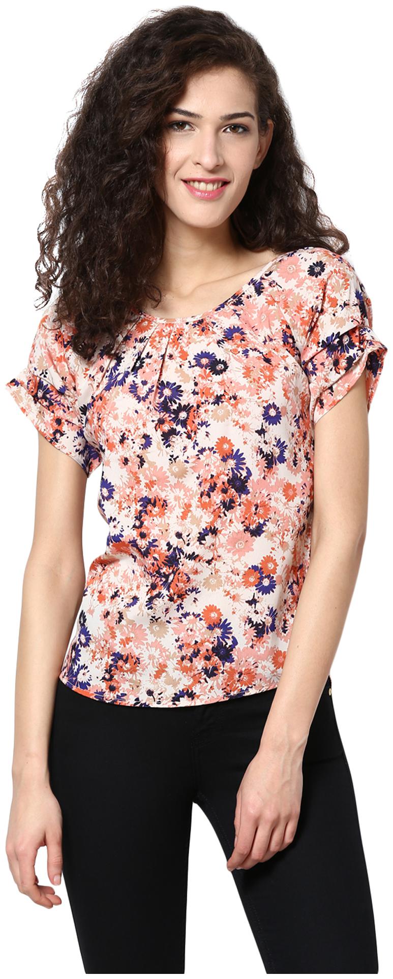

Harpa Women Floral Regular top - Cream