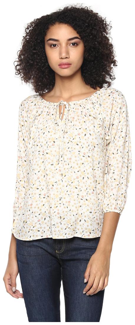

Harpa Women Floral Regular top - Cream